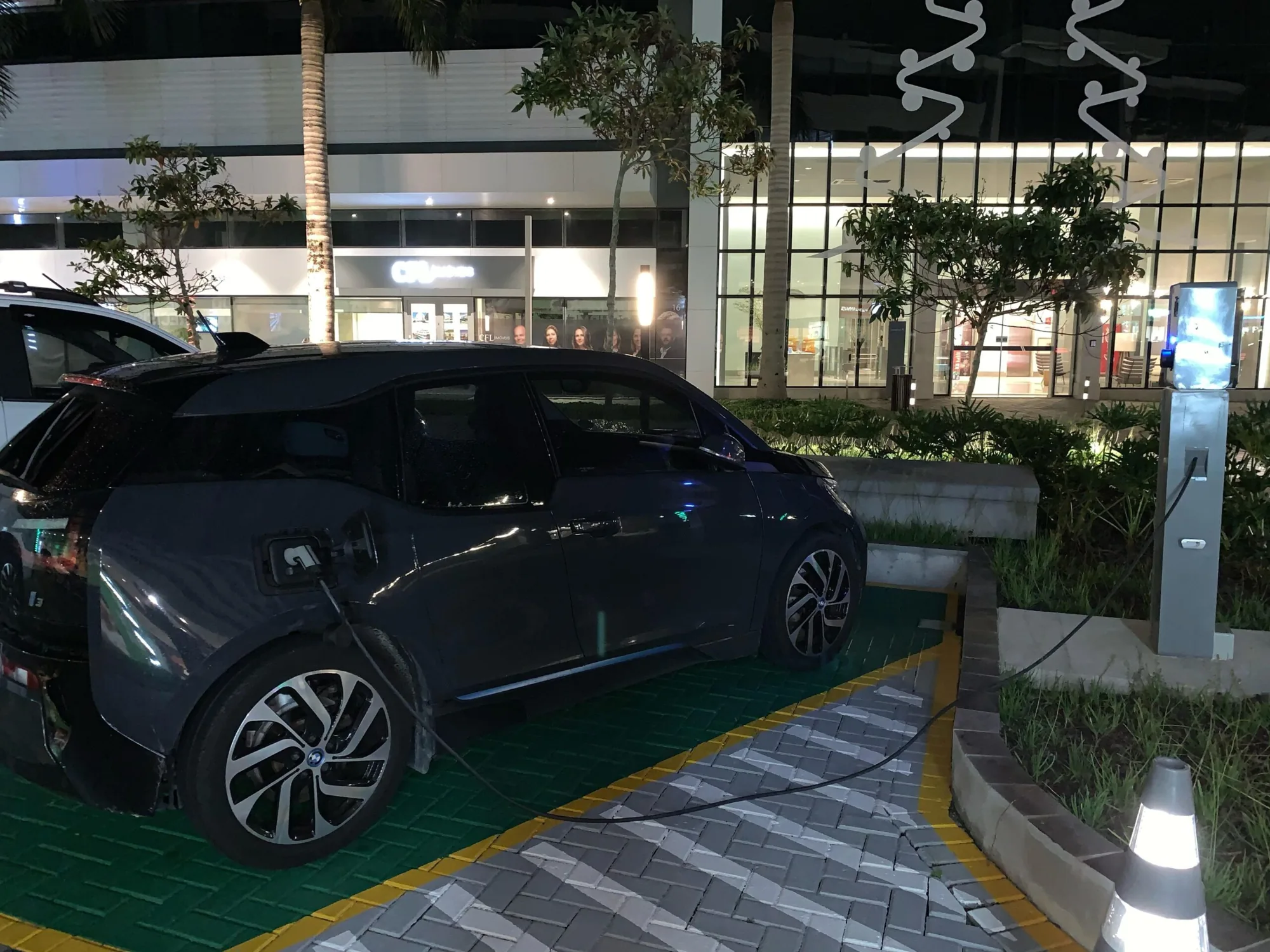 SQUARE SC MALL