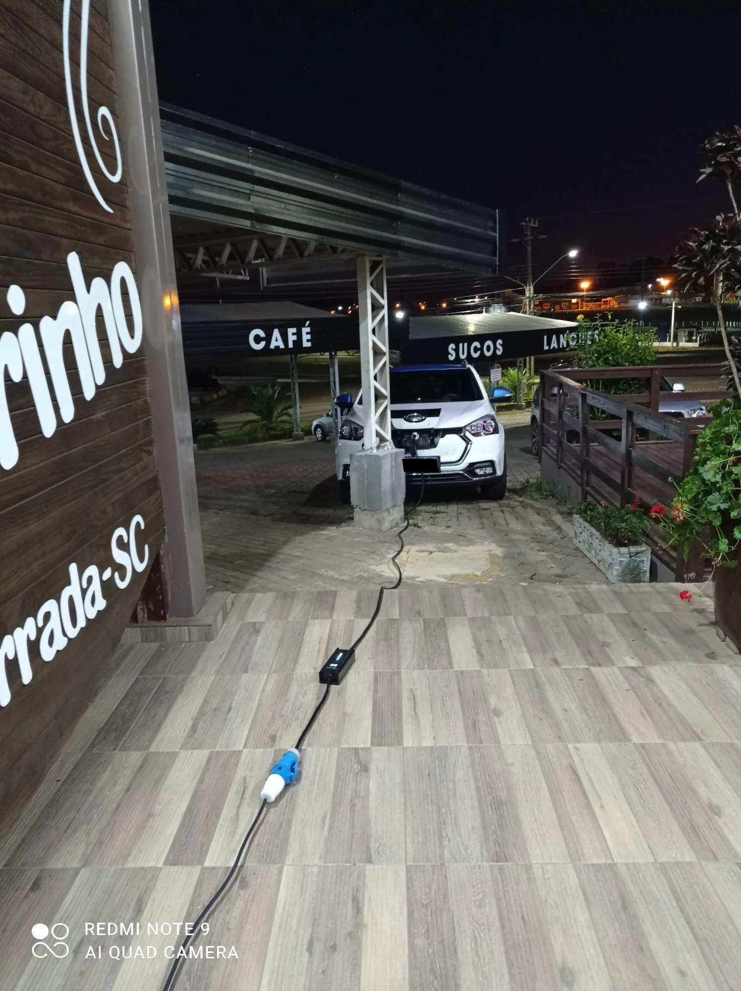 IZZY CHARGER RESTAURANTE LIGEIRINHO