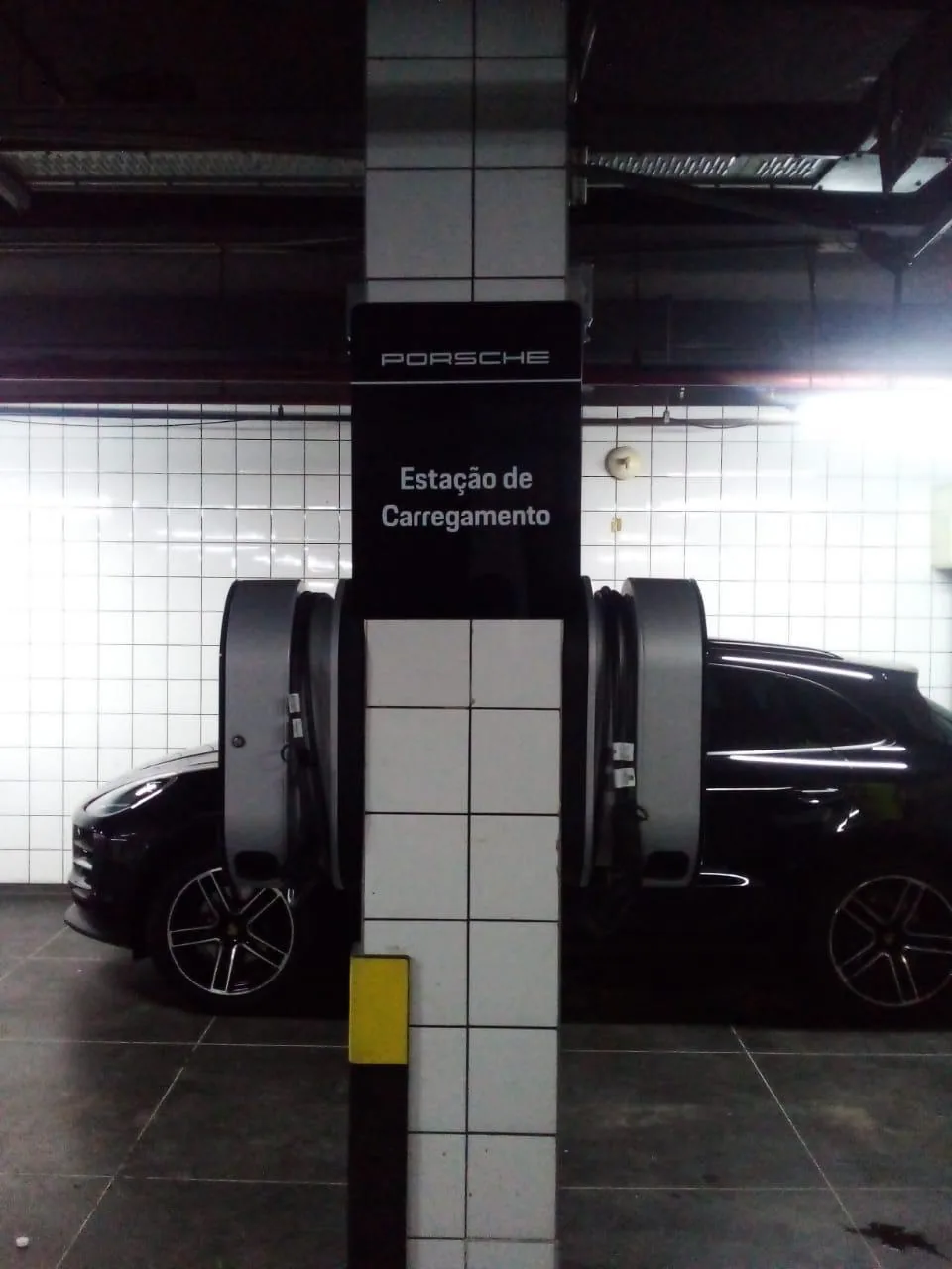PORSCHE STATION | HOTEL EMILIANO SP