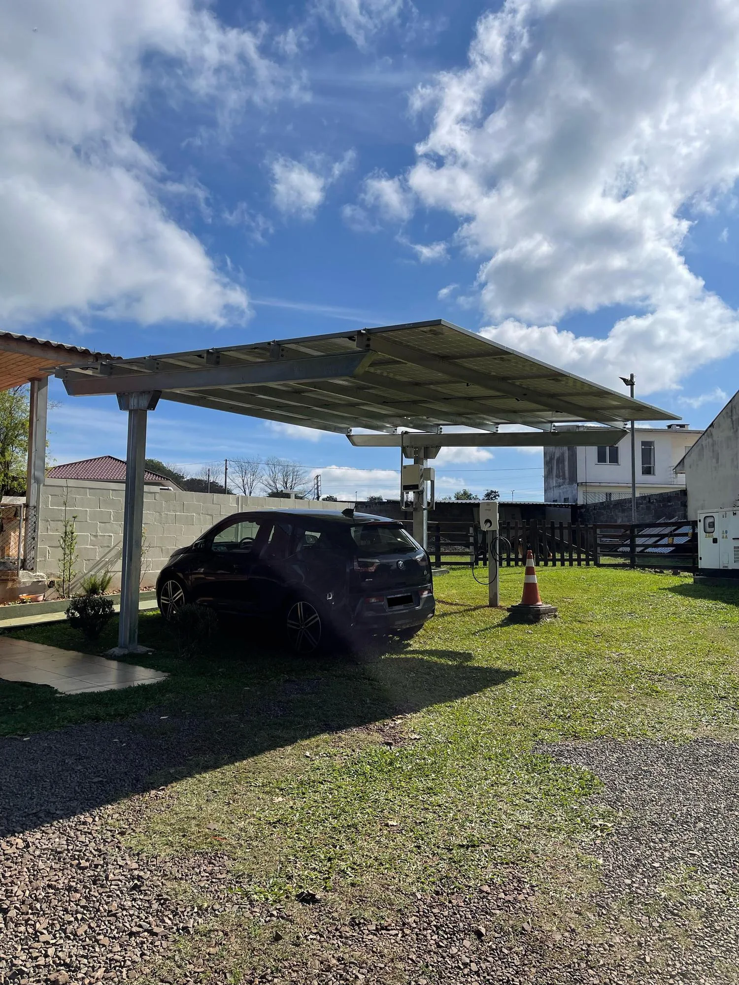 CARPORT - VEIGA DISTRIBUIDORA / SOLAR
