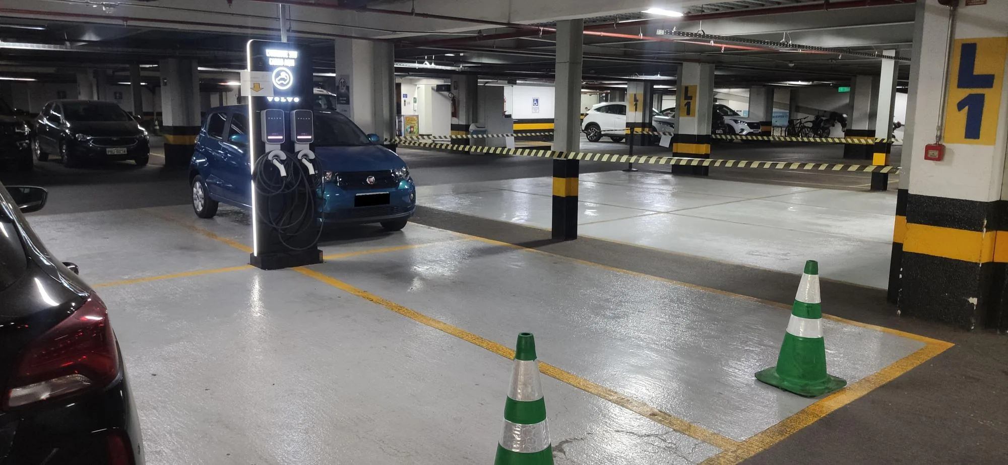 SHOPPING PIER 21 - ESTACIONAMENTO COBERTO