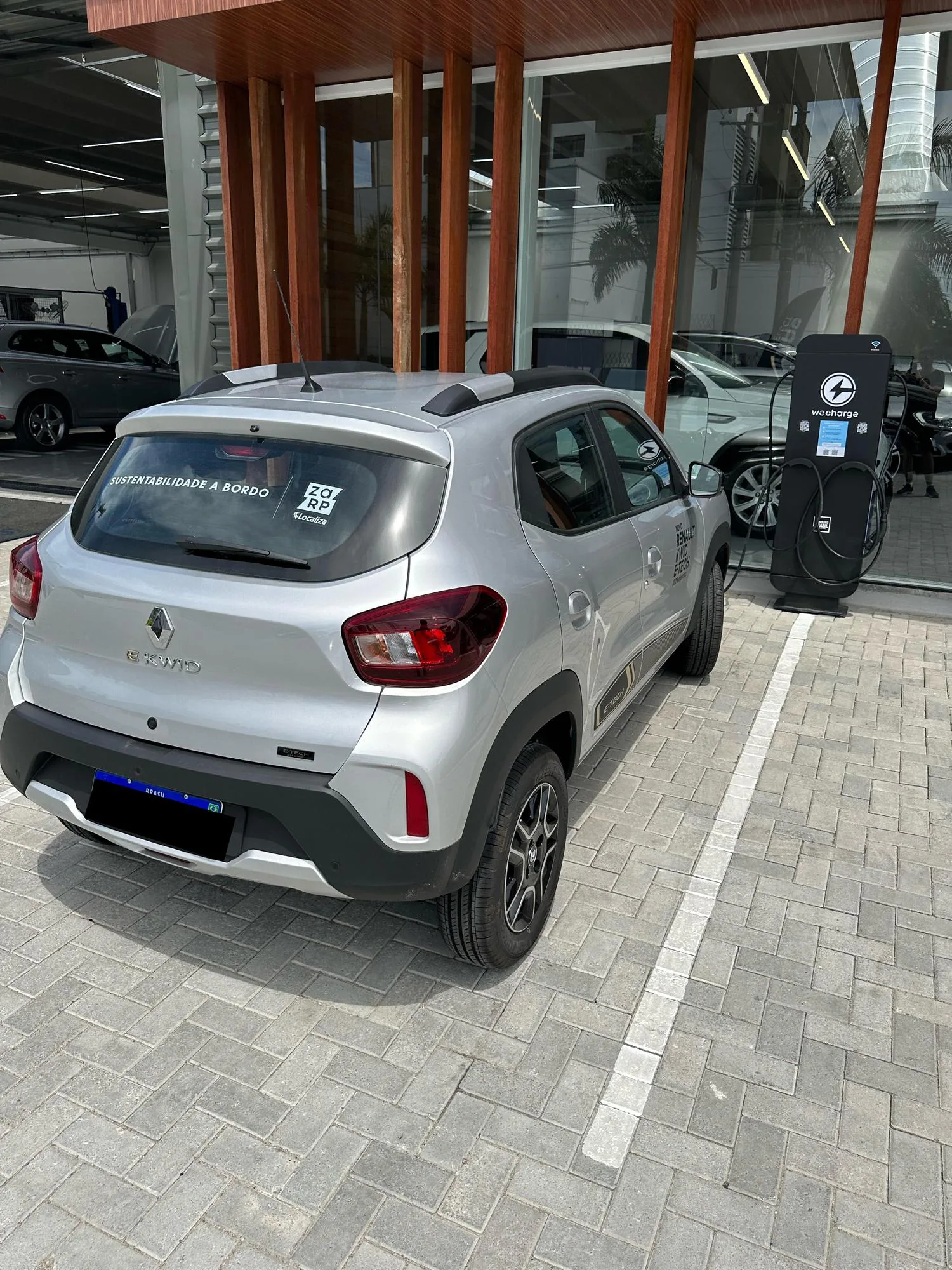 DIMAS SELECT - WECHARGE ELETROPOSTOS
