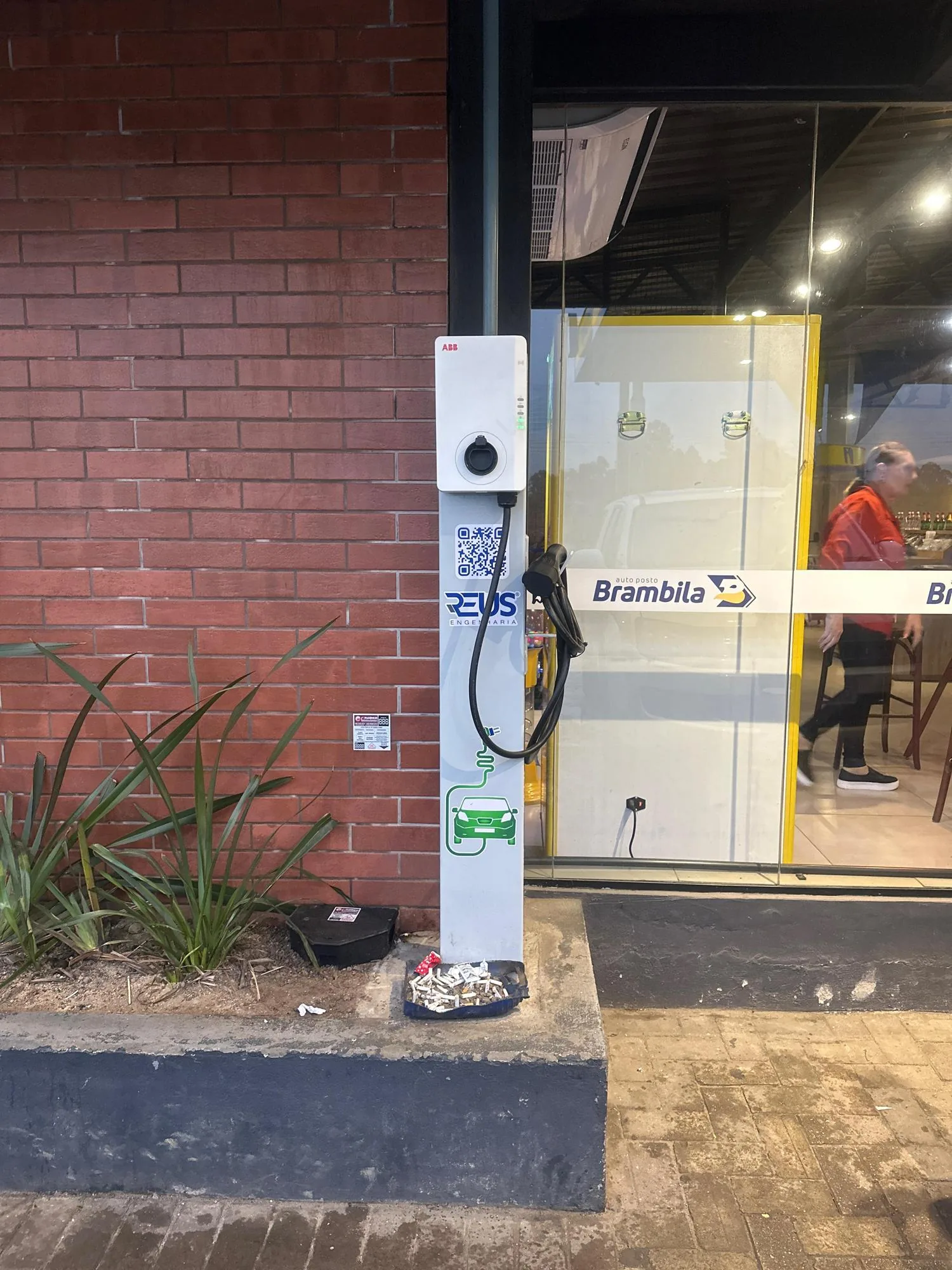 AUTO POSTO BRAMBILA