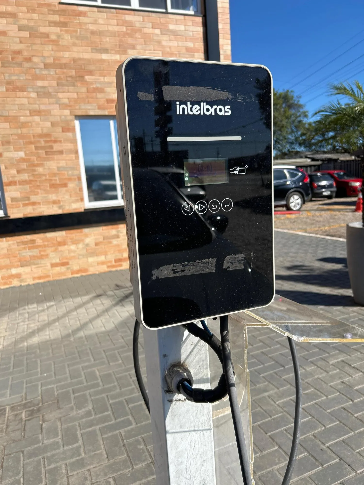 POSTO MANTRA CONTORNO