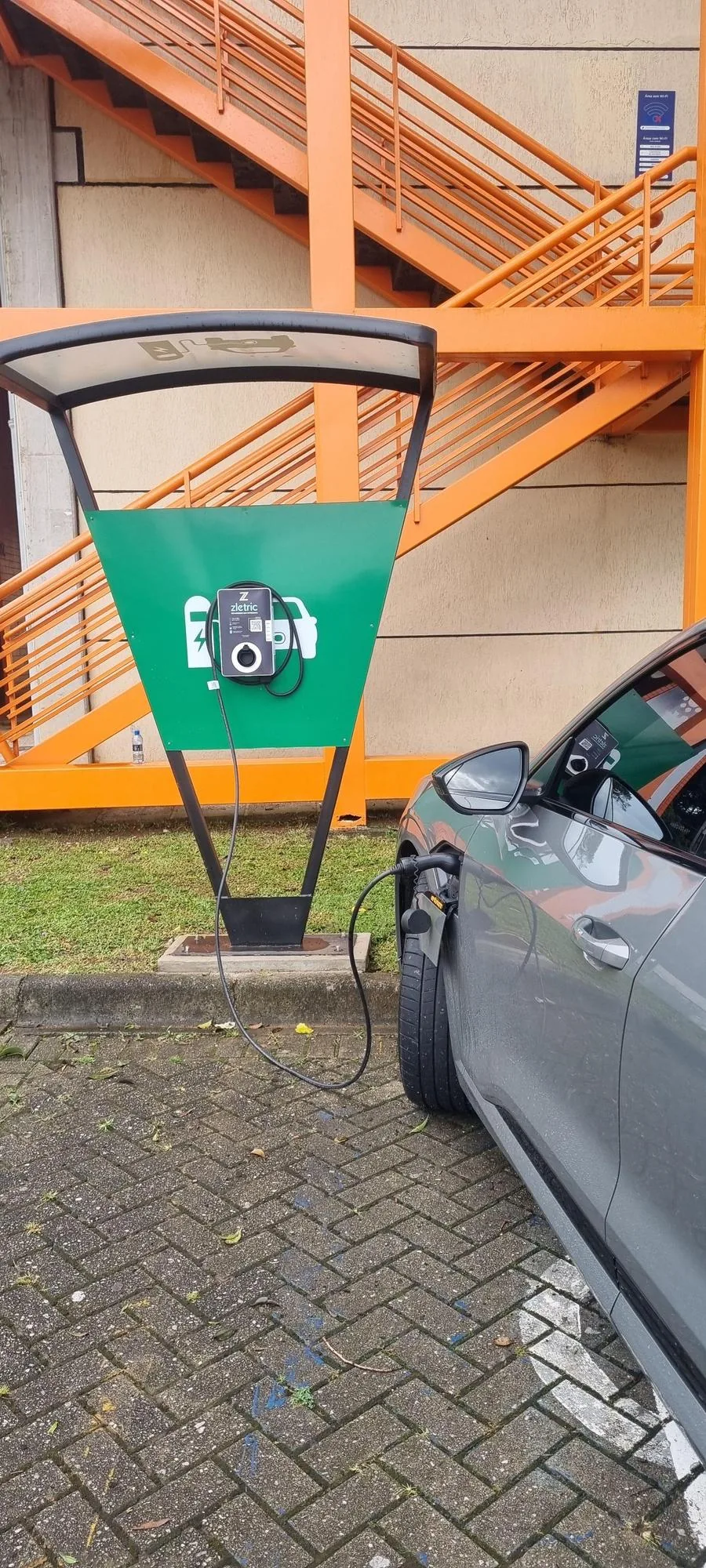 ZLETRIC - UNIVERSIDADE POSITIVO ENGENHARIA