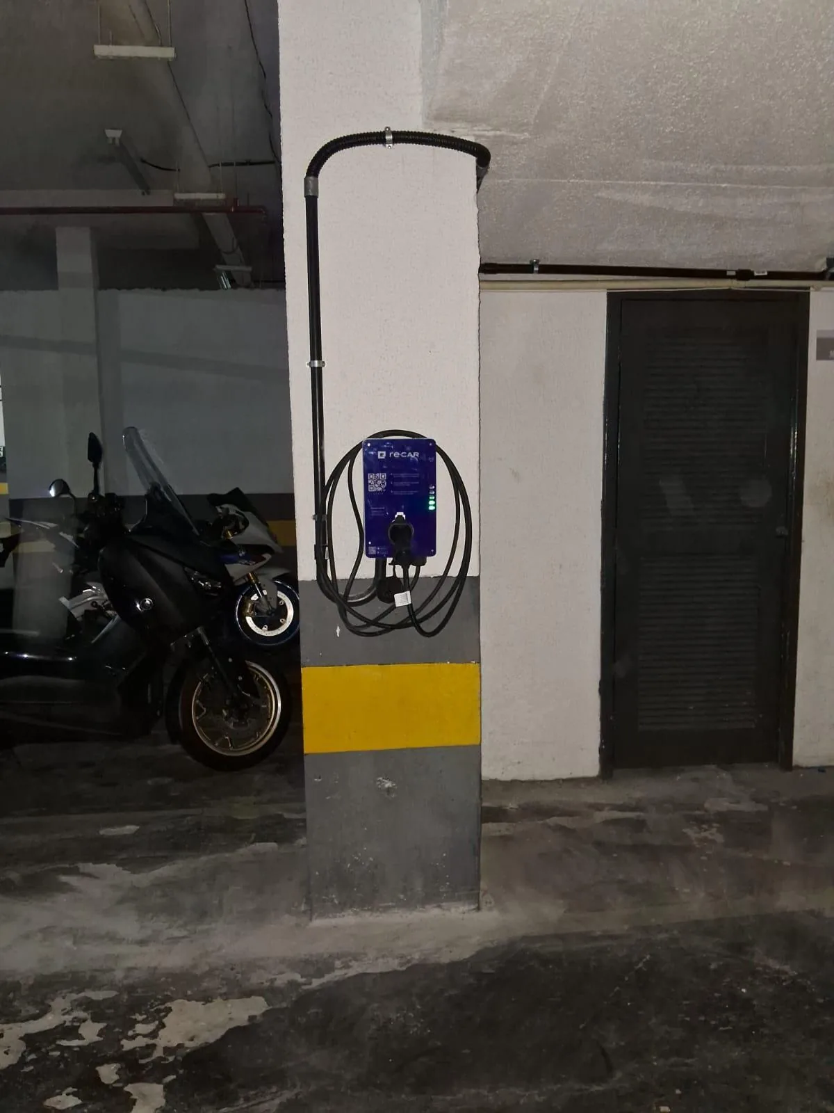 RECAR- ELETROPOSTO CONDOMÍNIO BARRA FIRST