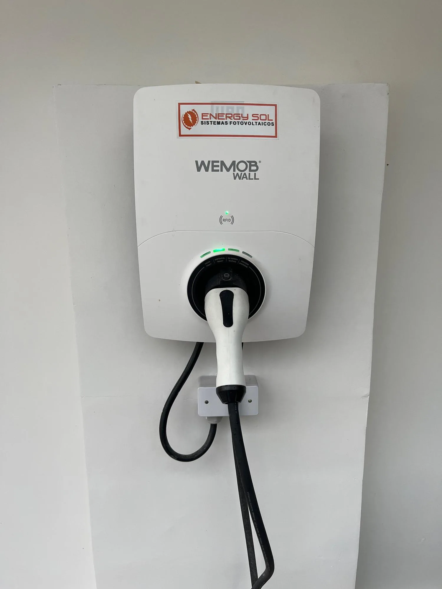 PONTO DE ABASTECIMENTO ELÉTRICO ENERGY SOL