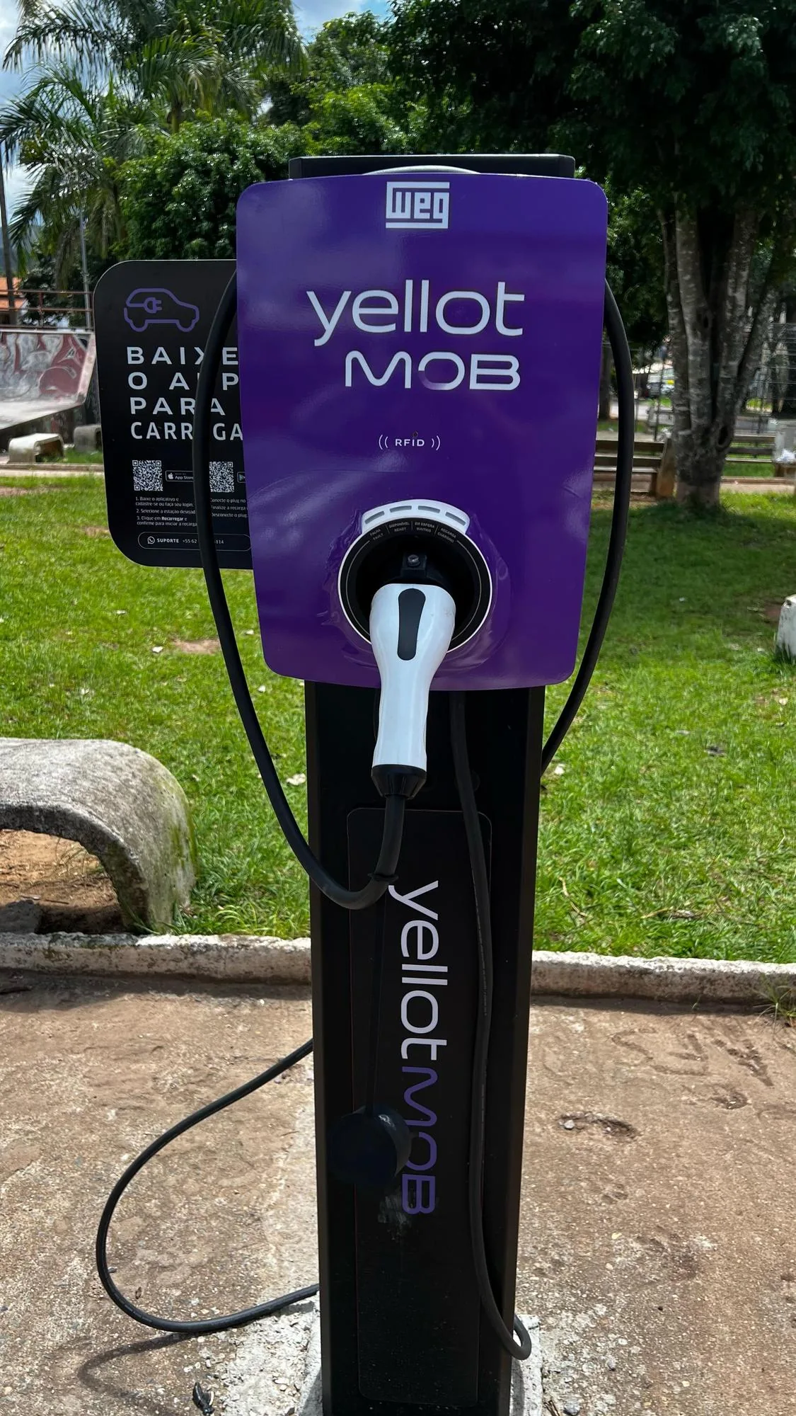 ESTAÇÃO YELLOTMOB - PRAÇA DO SKATE