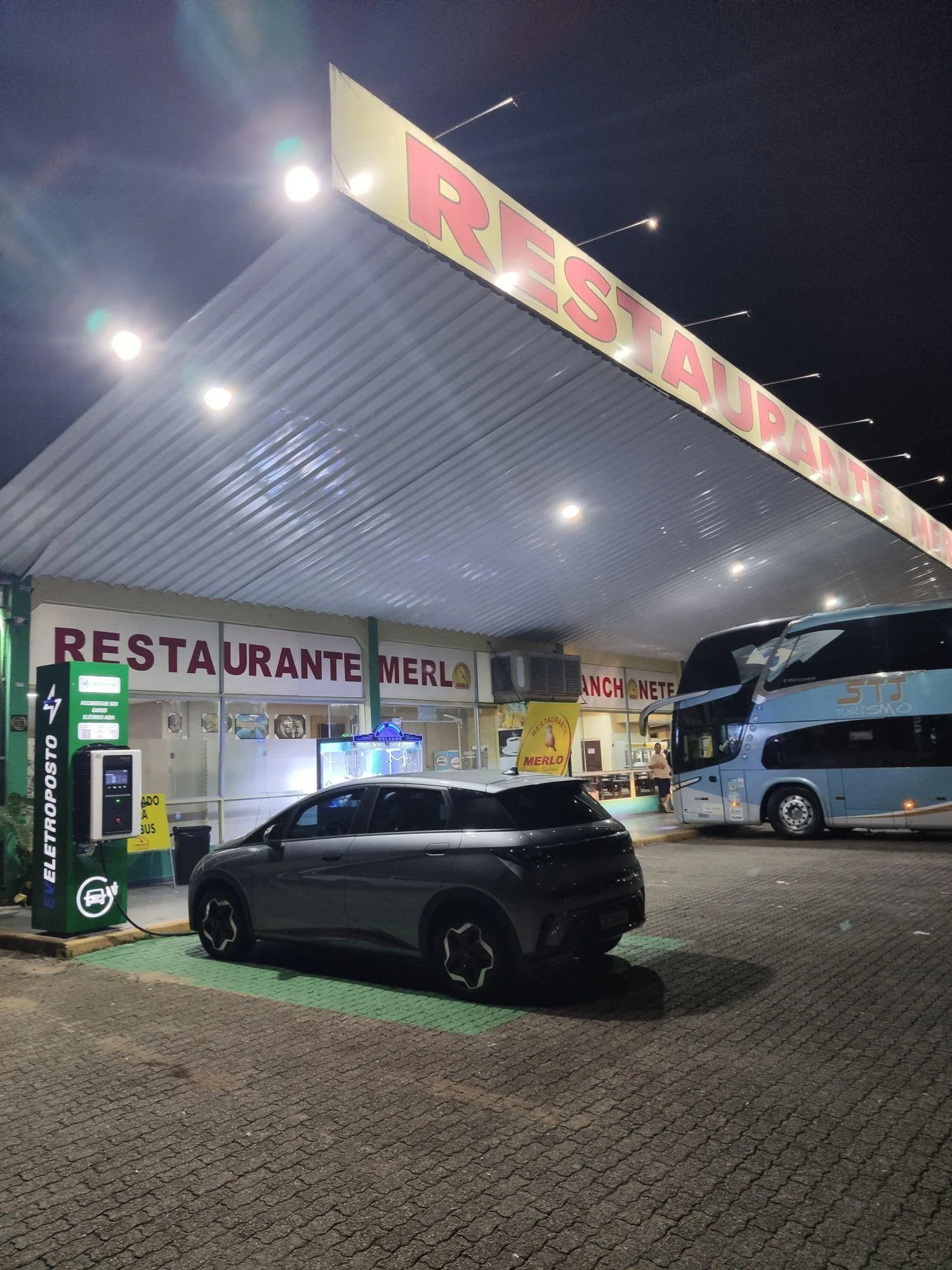 EV ELETROPOSTO | RESTAURANTE MERLO