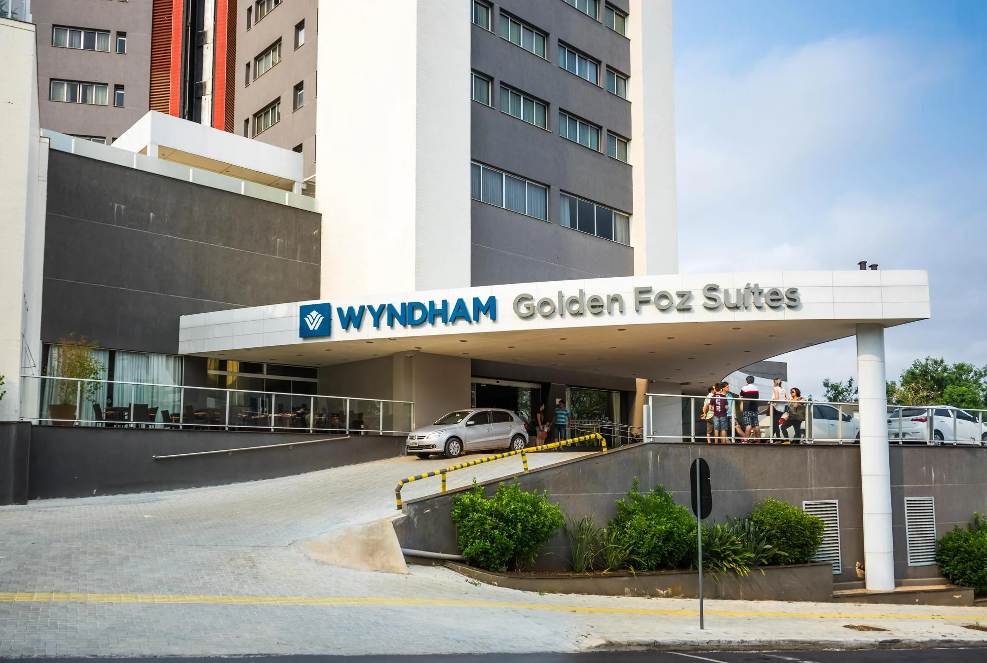 CIA CHARGE | 120KW + 60KW | BOUTIQUE CAFÉ E WYNDHAM - FOZ