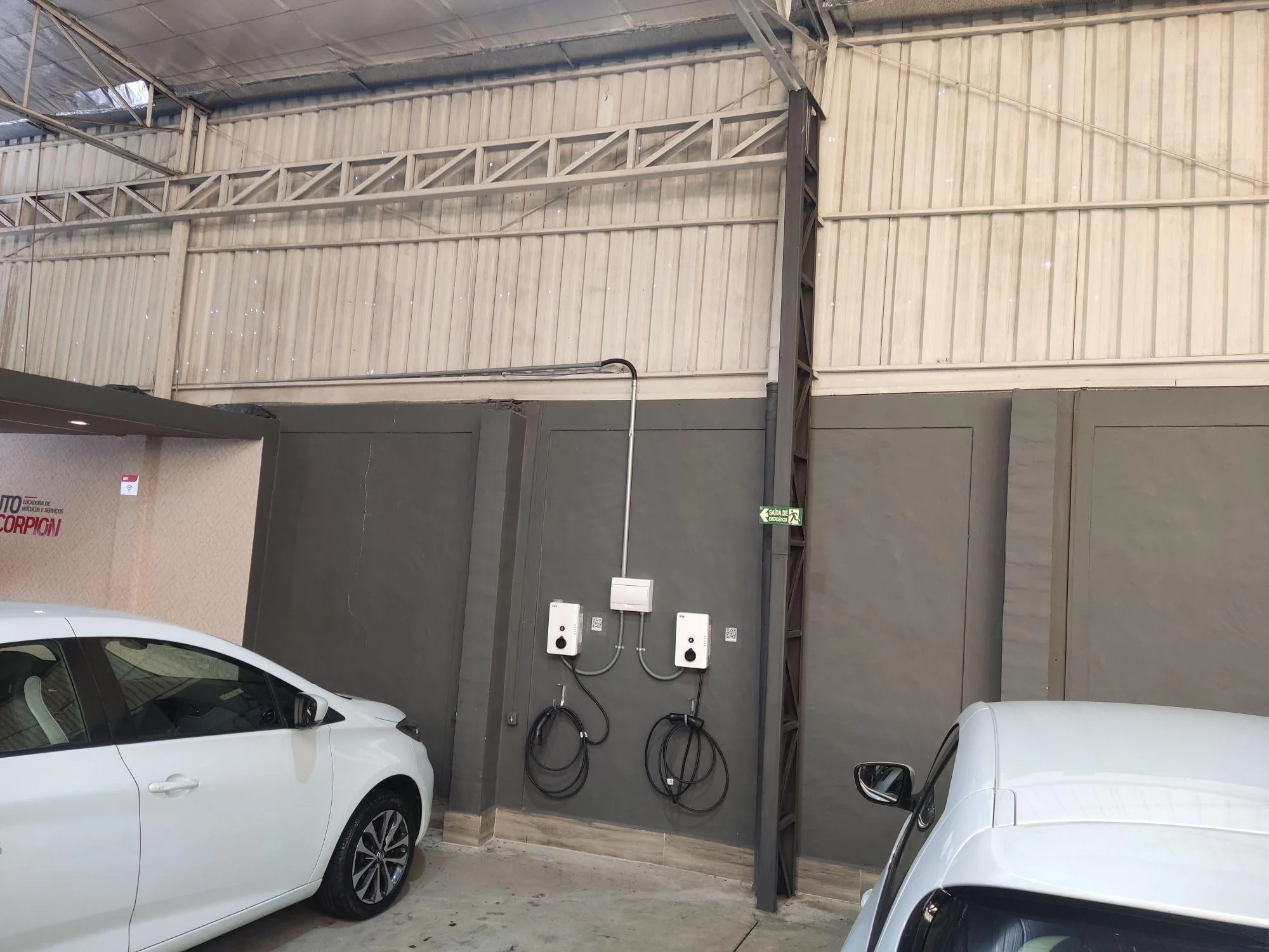 AUTO SCORPION LOCADORA DE VEÍCULOS E SERVIÇOS