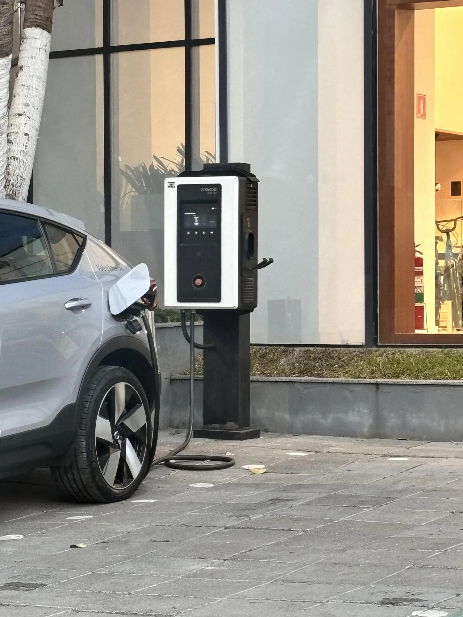 WEG STATION | VOLVO INTERCAR JARDINS
