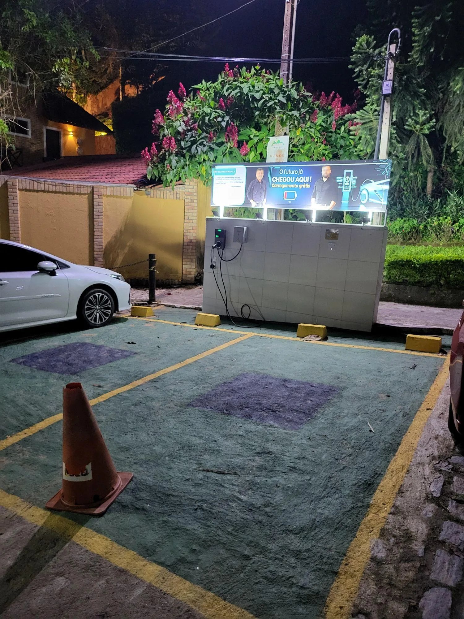 ESTACIONAMENTO IMOVEIS GUARAMIRANGA