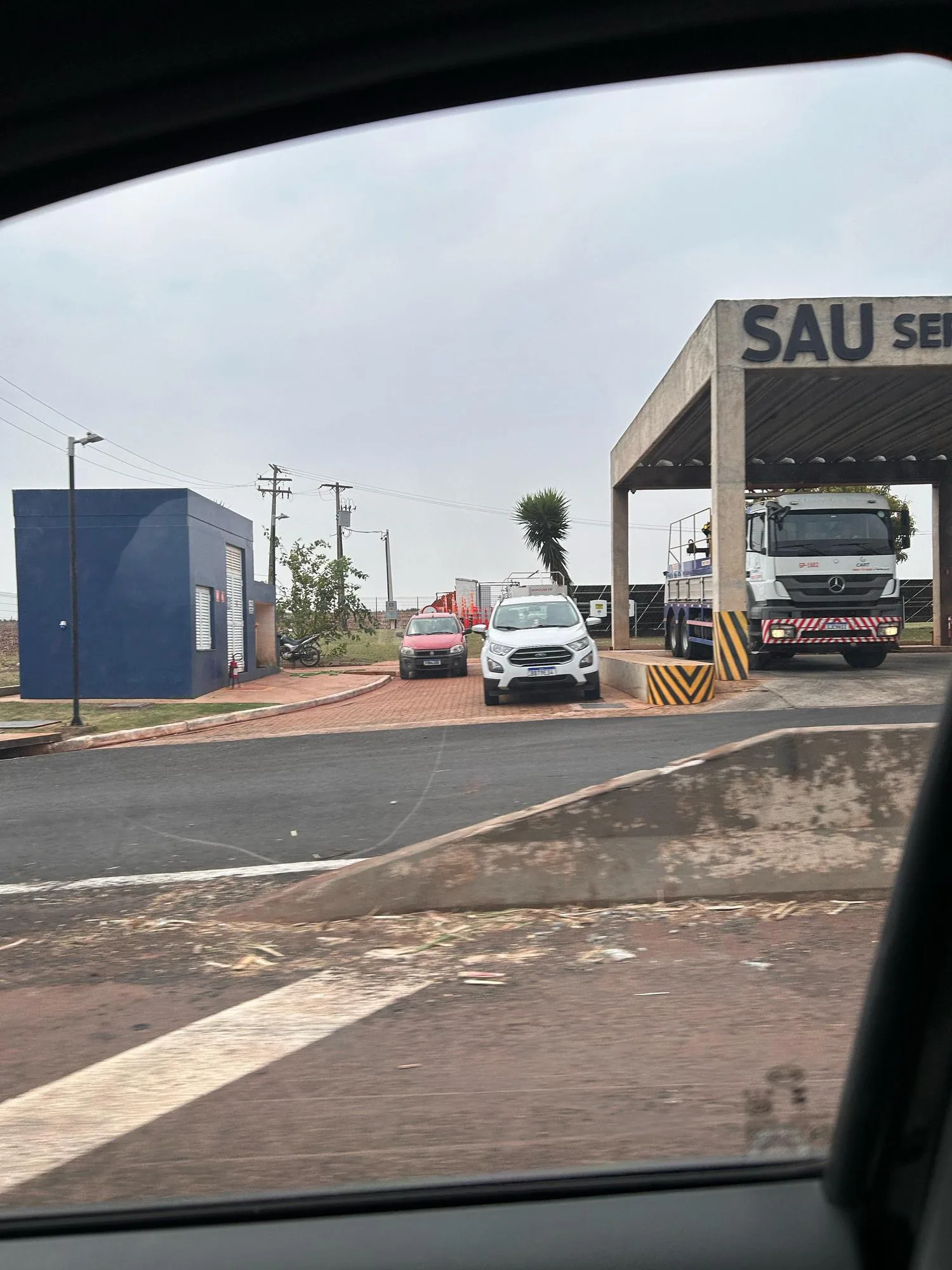 SAU-01 CART / KM 249+300 M – PIRATININGA – OESTE