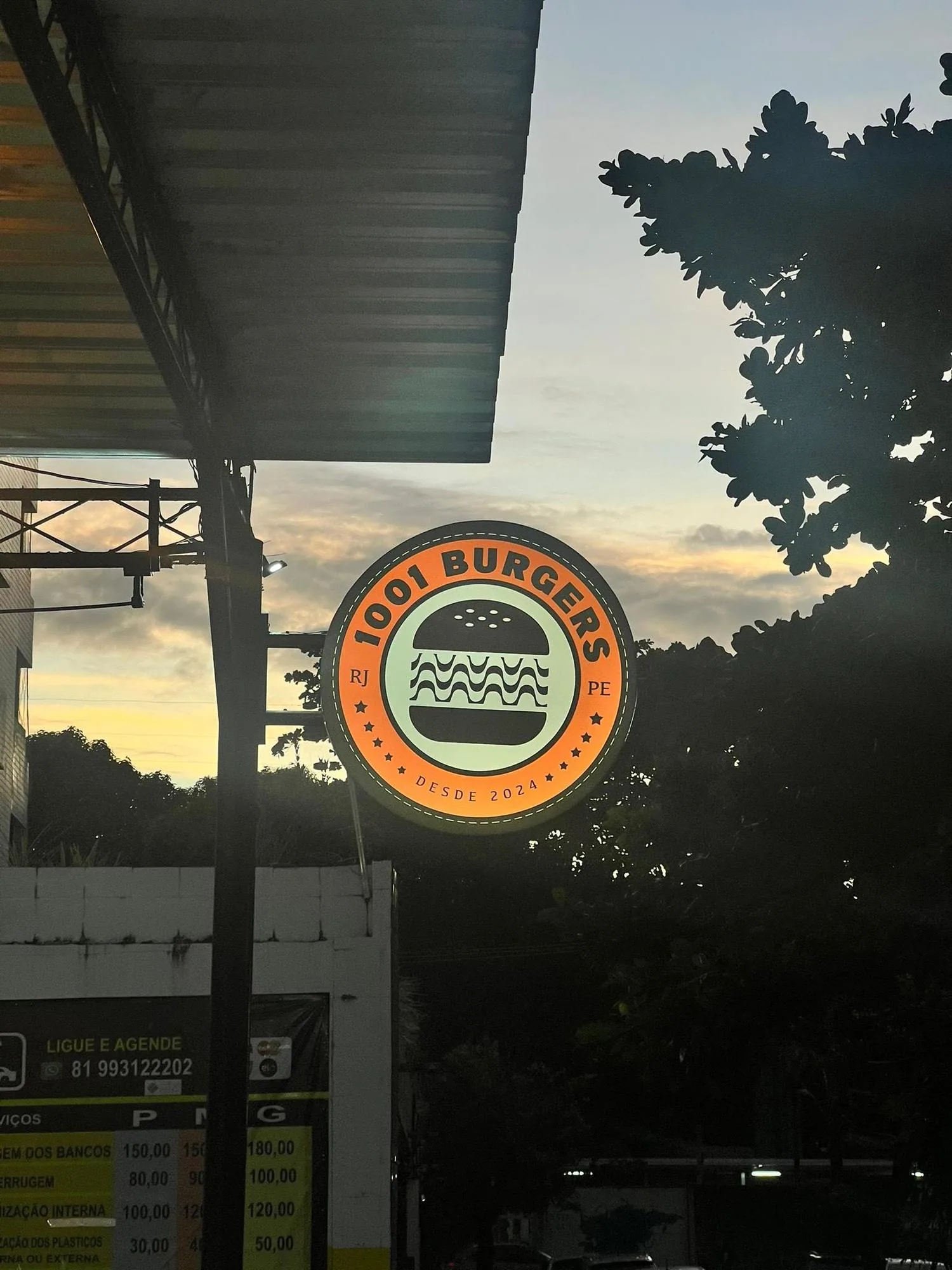 1001 BURGER E LAVA JATO
