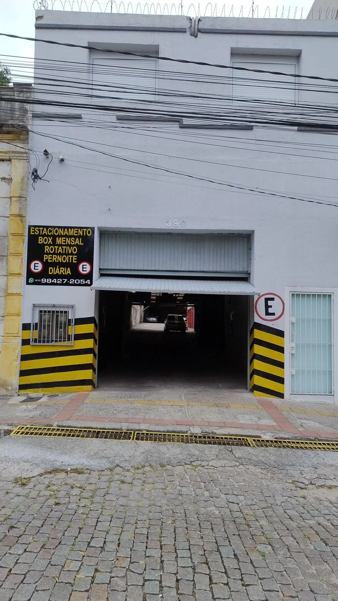 ESTACIONAMENTO/ APTOS PERNOITE