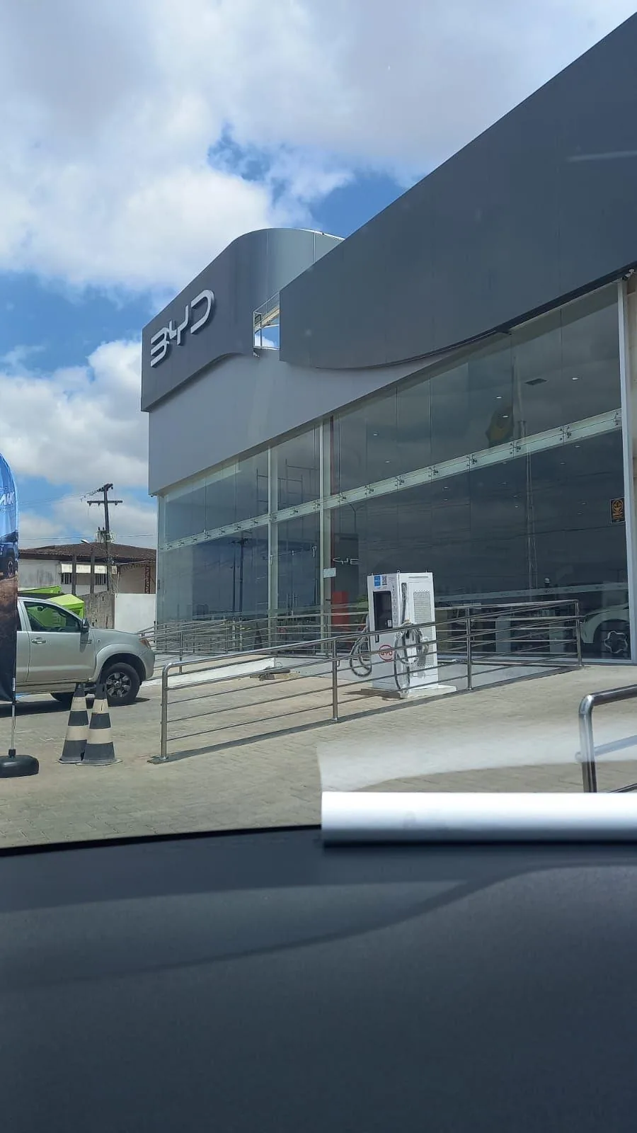 CARREGADOR BYD JRCA (COMING SOON)