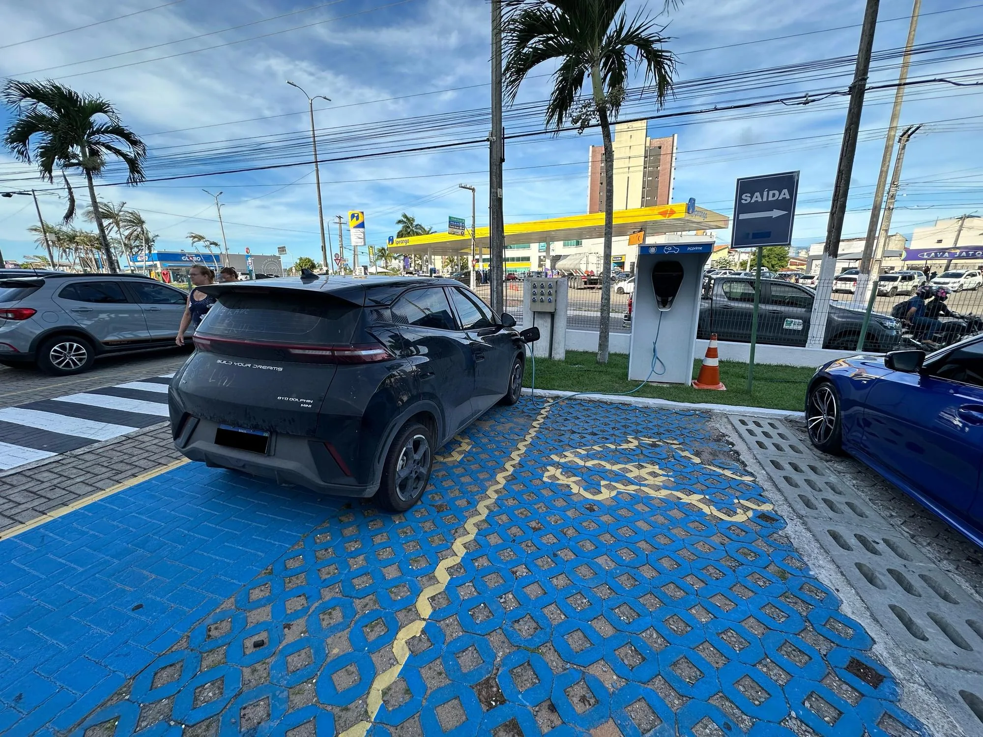 ESTAÇÃO DE RECARGA DA BMW