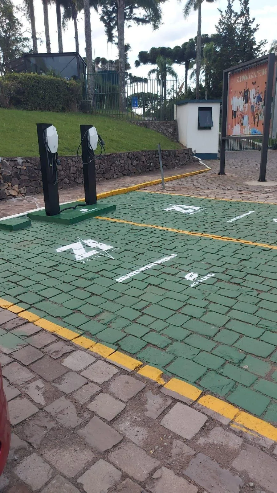 RECREIO DA JUVENTUDE - ESTACIONAMENTO