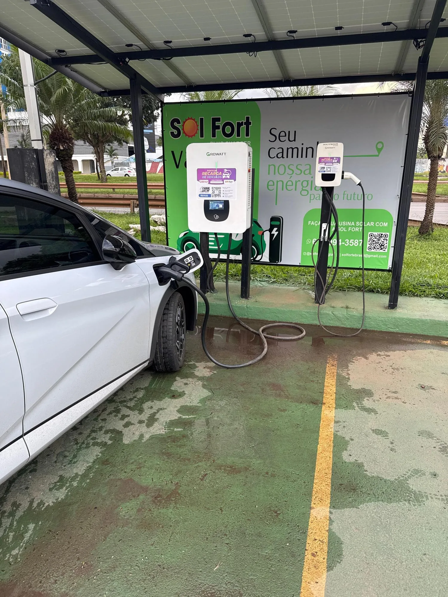 POSTO IPIRANGA PISTÃO SUL, ELETROPOSTO VYN MOBI, COM UMA POTÊNCIA DE  ( DC 40KW ) COMING SOON
