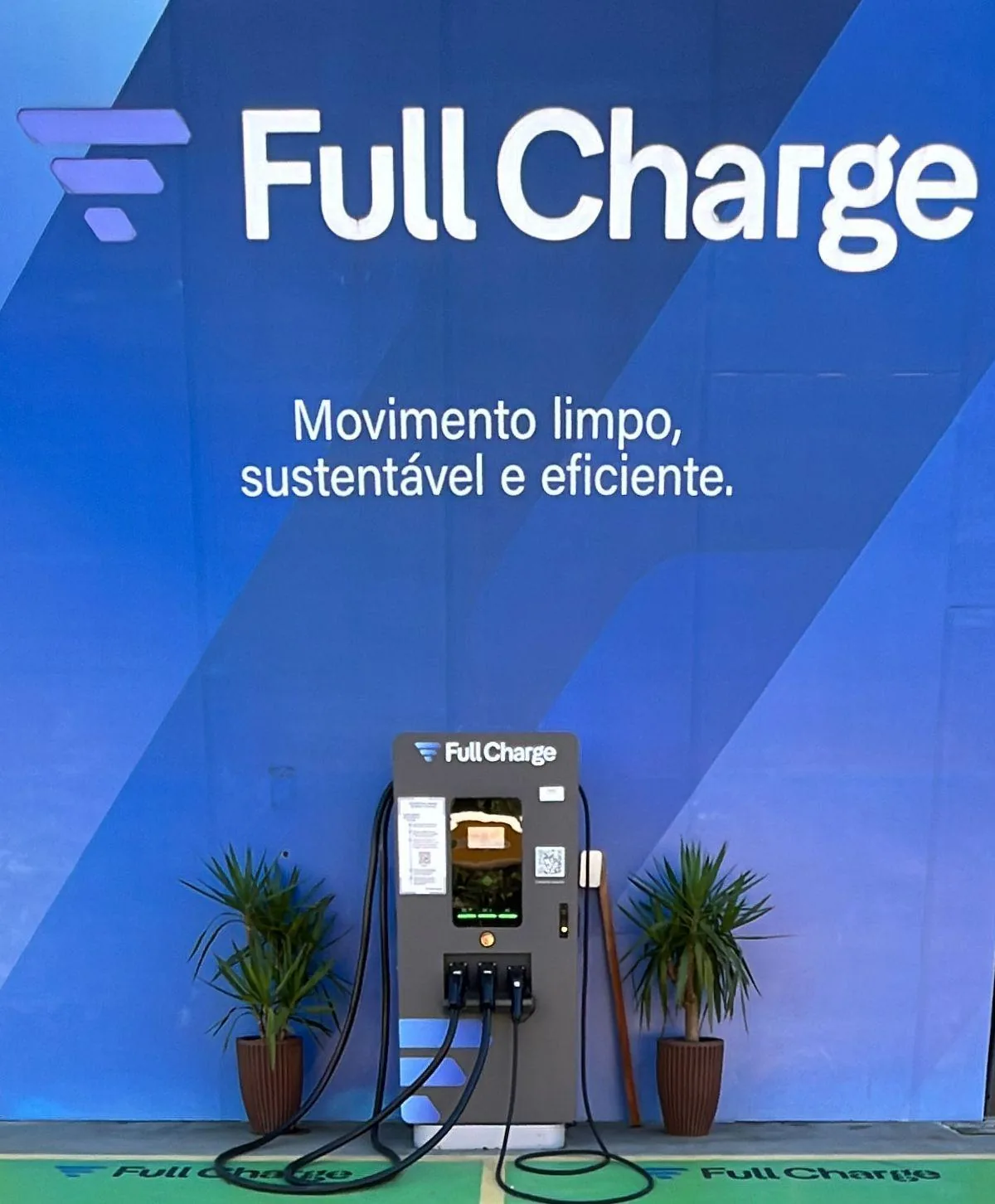 FULL CHARGE 82 KW (60 KW DC + 22 KW AC)