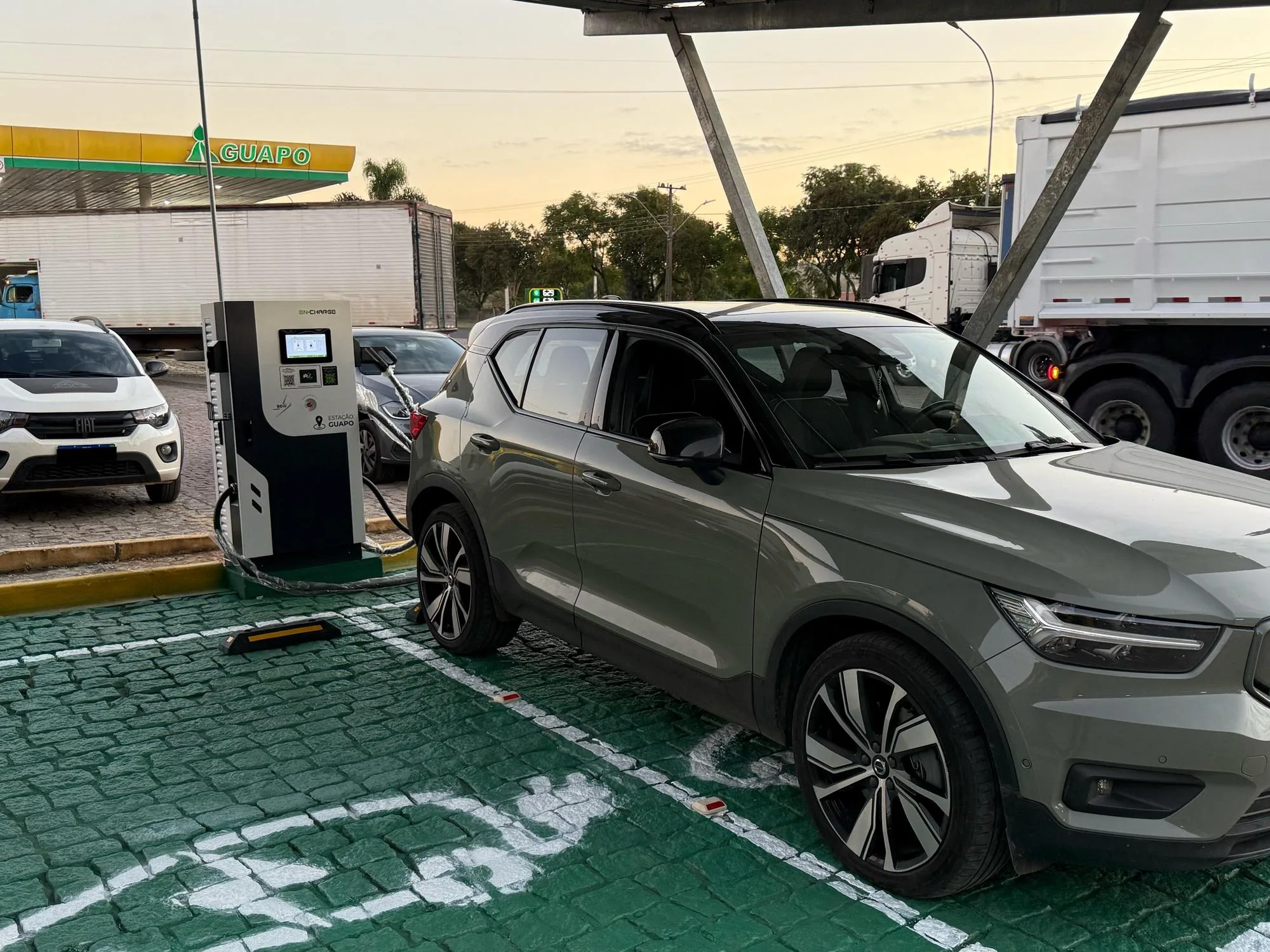 ESTAÇÃO GUAPO | APP ON CHARGE (CCS2 - 80KW)