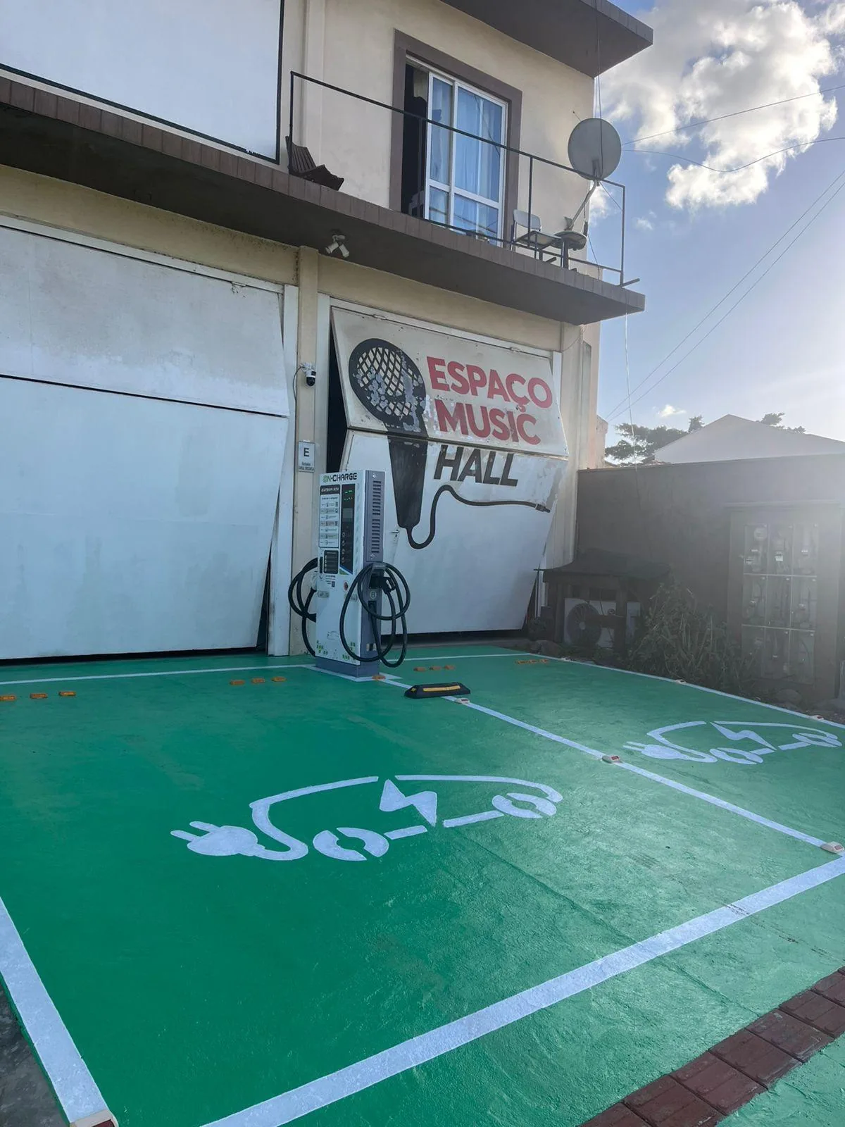 R$ 1,89 KWH - ELETROPOSTO REVOREDO | 60KW - CCS2 E GBT | APP ON CHARGE