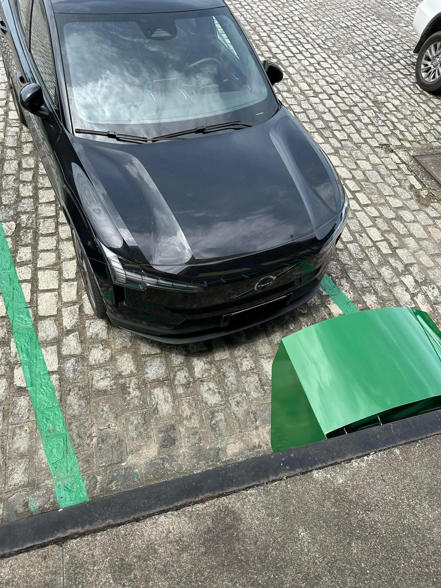 VOLVO MÓVEIS DE AÇO CONFIANÇA