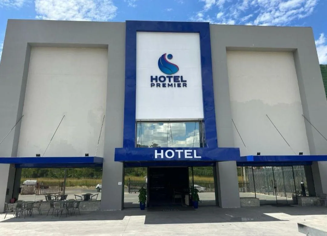 HOTEL PREMIER