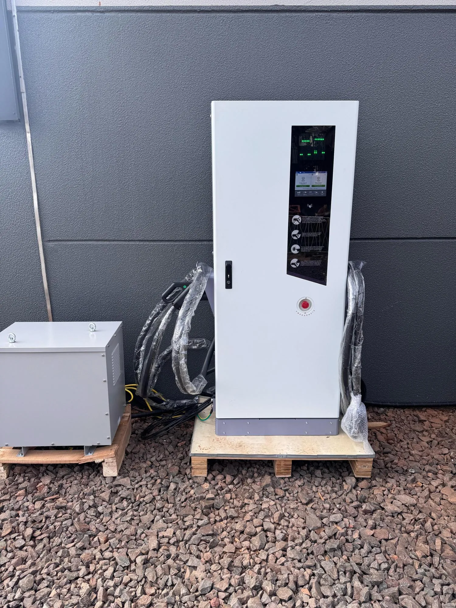 EVALE - ELETROPOSTO 60KW