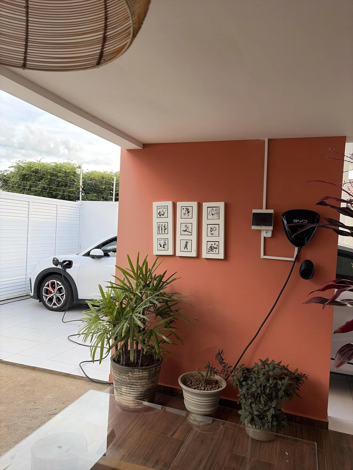 RESIDENCIAL, PORÉM DISPONÍVEL