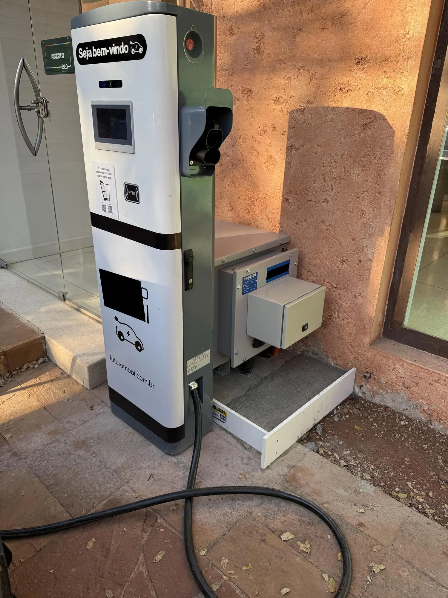 FUTUROMOBI - CARREGAMENTO RÁPIDO 30KW DC  - LOJA INTERLUZ