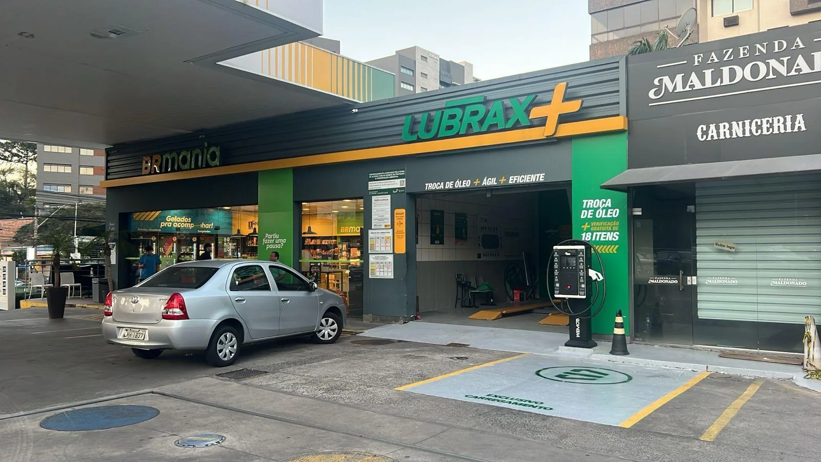 ESQUINA DO FUTURO 12 / POSTO NJ - NILO