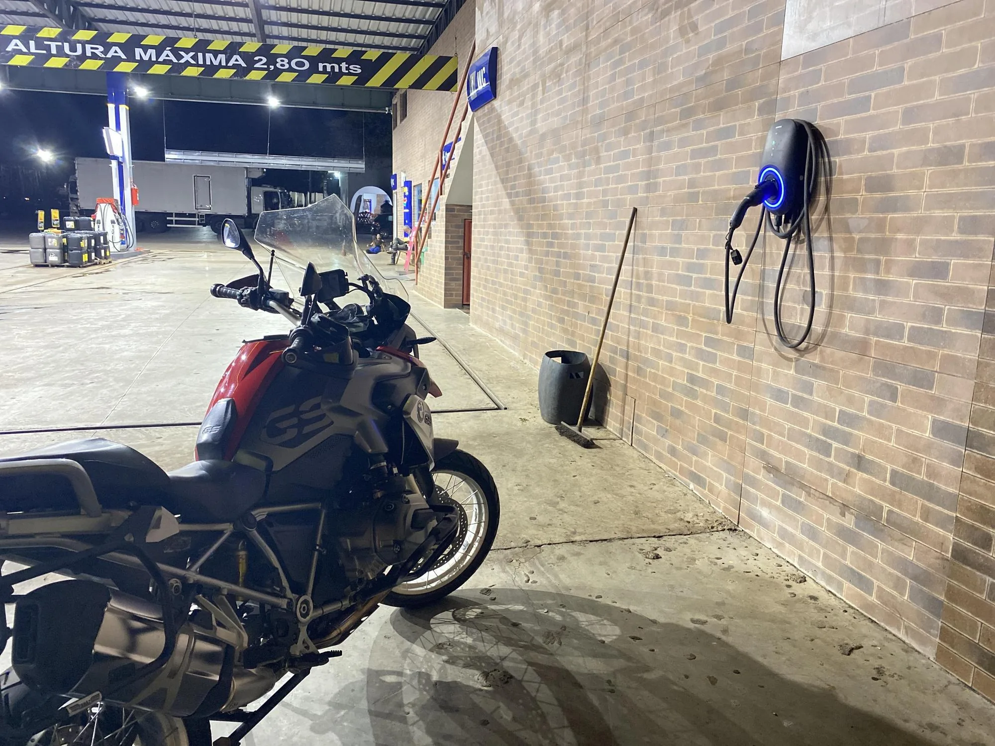 AUTO POSTO 5ª RODA