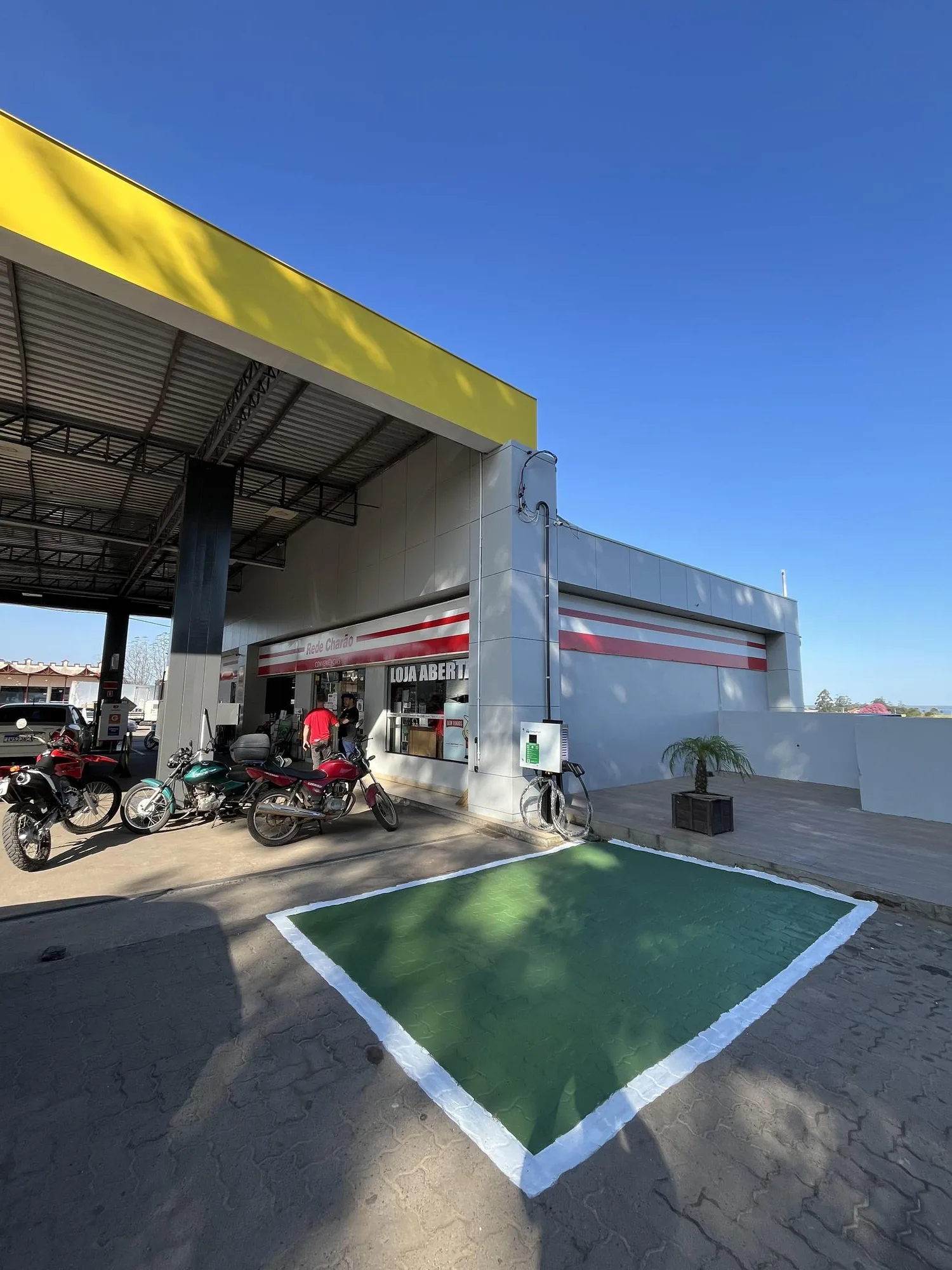 POSTO CHARÃO ( CHARGER POINT )