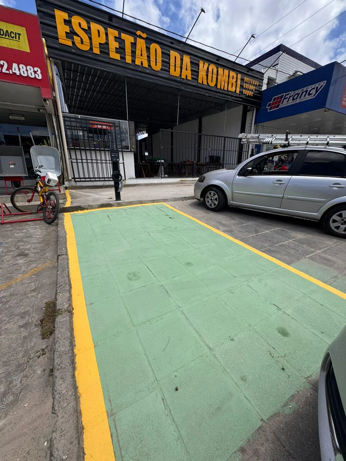 JK CHARGER - ESPETÃO DA KOMBI