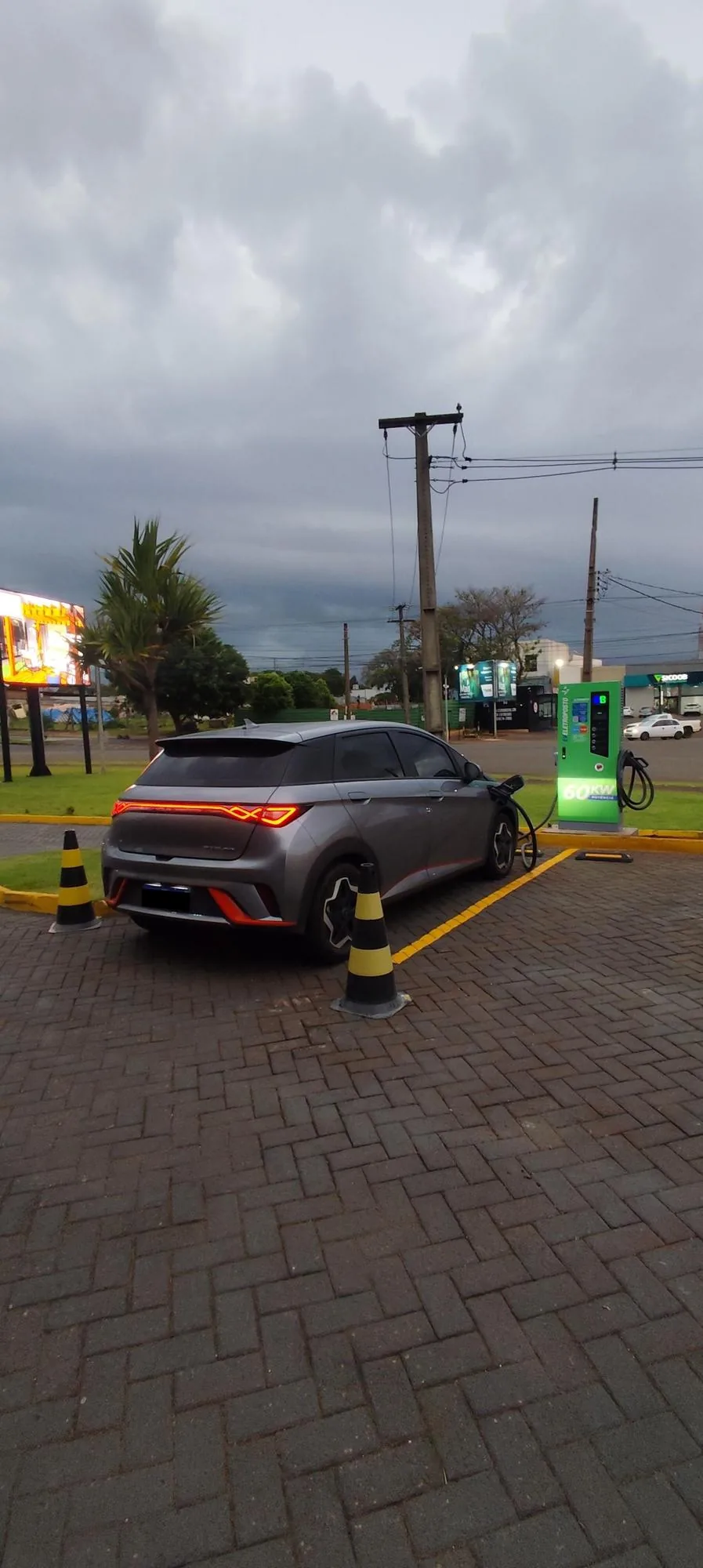 EV ELETROPOSTO 60 KW COMERCIAL IVAIPORÃ