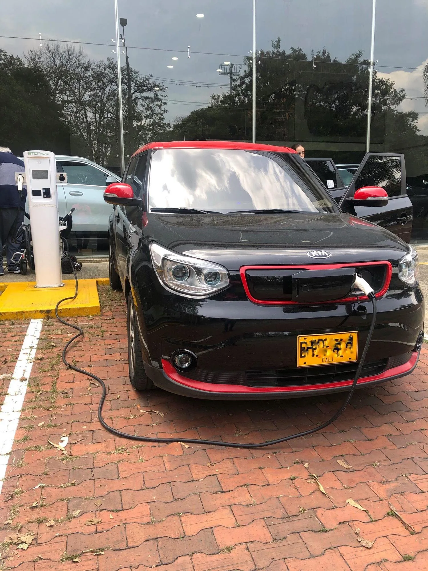 AUTO BONN BMW CALI SUR