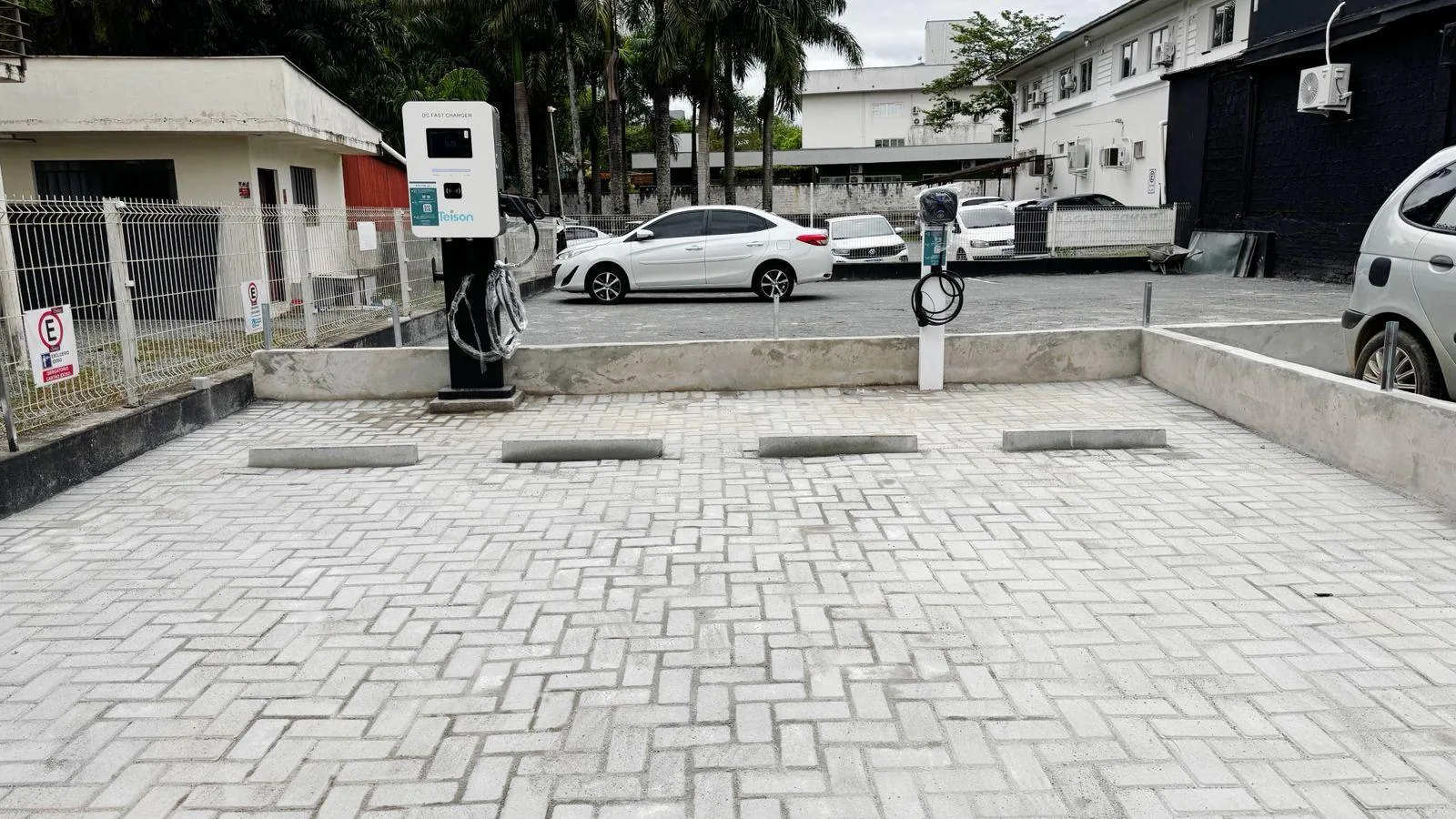 FACHINI CHARGE - DC 30 KW + AC 7,2 KW