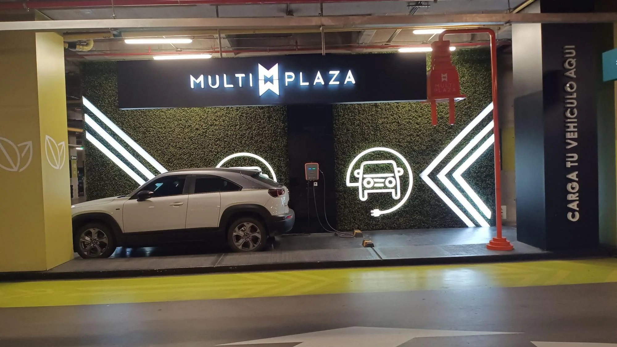 MULTIPLAZA CENTRO COMERCIAL