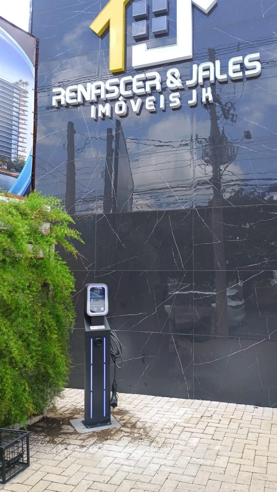 ESTACIONAMENTO RENASCER & JALES IMÓVEIS JK