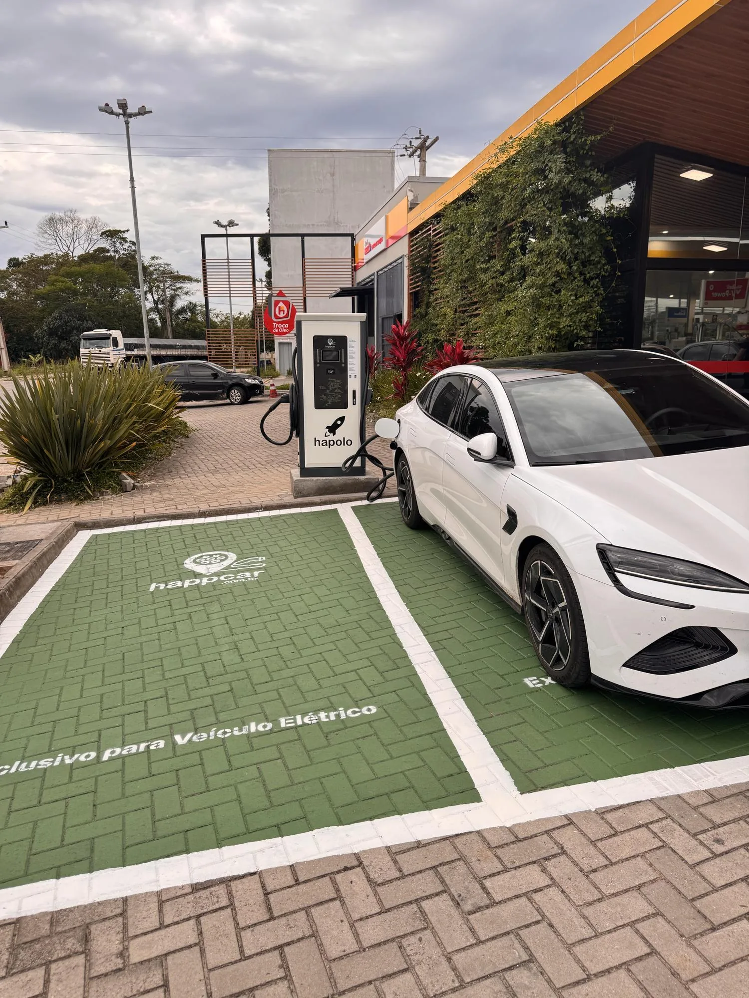 POSTO HANGAR - 60KW - HAPOLO ENERGIA