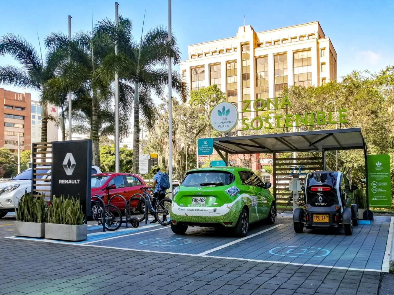 SAN FERNANDO PLAZA