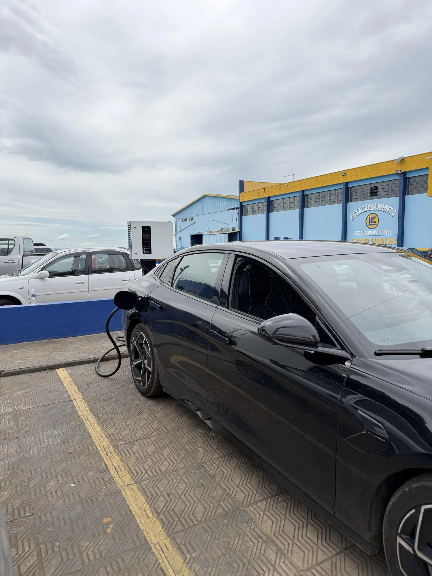 LZ7 ELETROPOSTO - SUPERMERCADO FERREIRA (DC 40KW / AC 7,4KW) 24HRS
