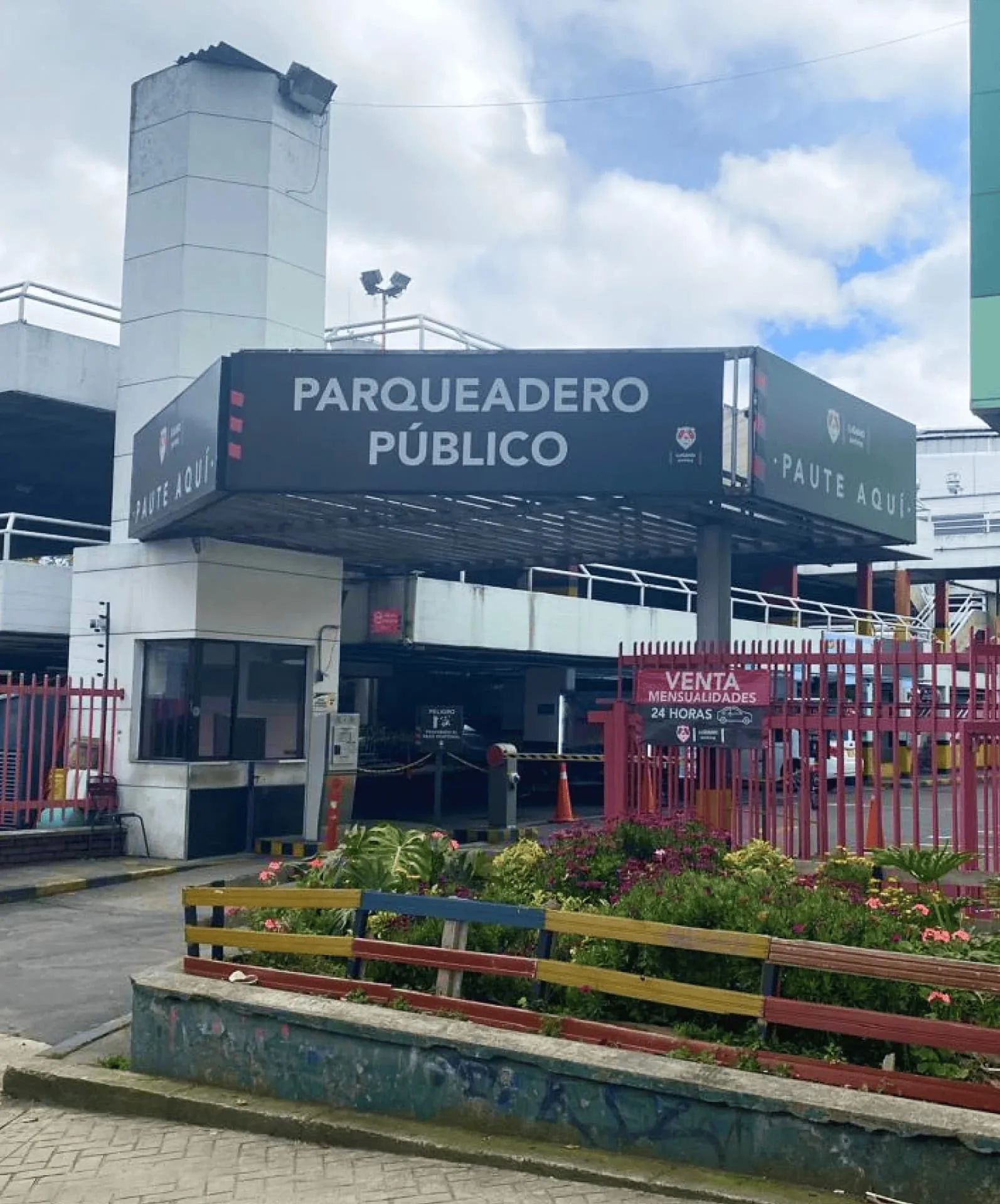 LUGANO PARKING TORRE 90