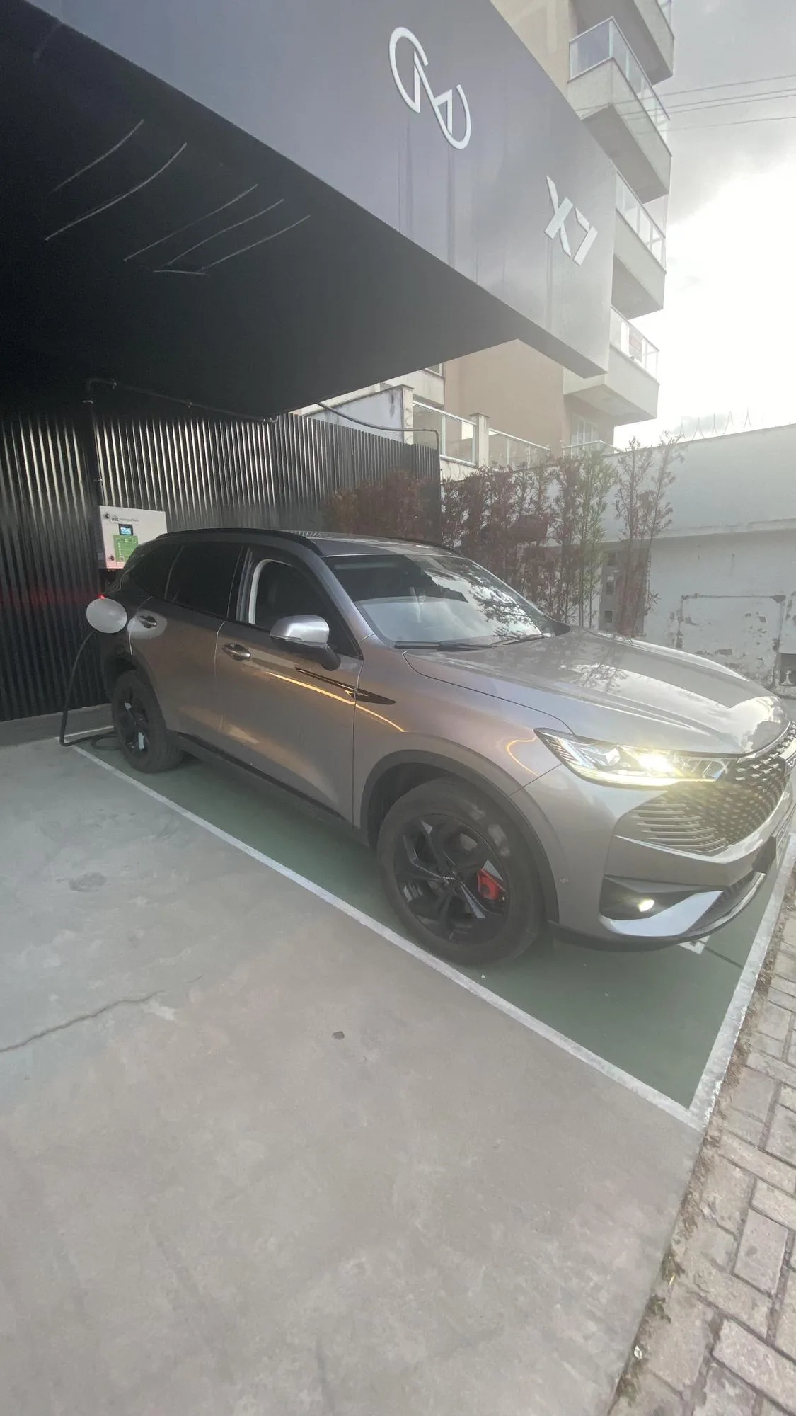 XSEVEN ( CHARGER POINT )