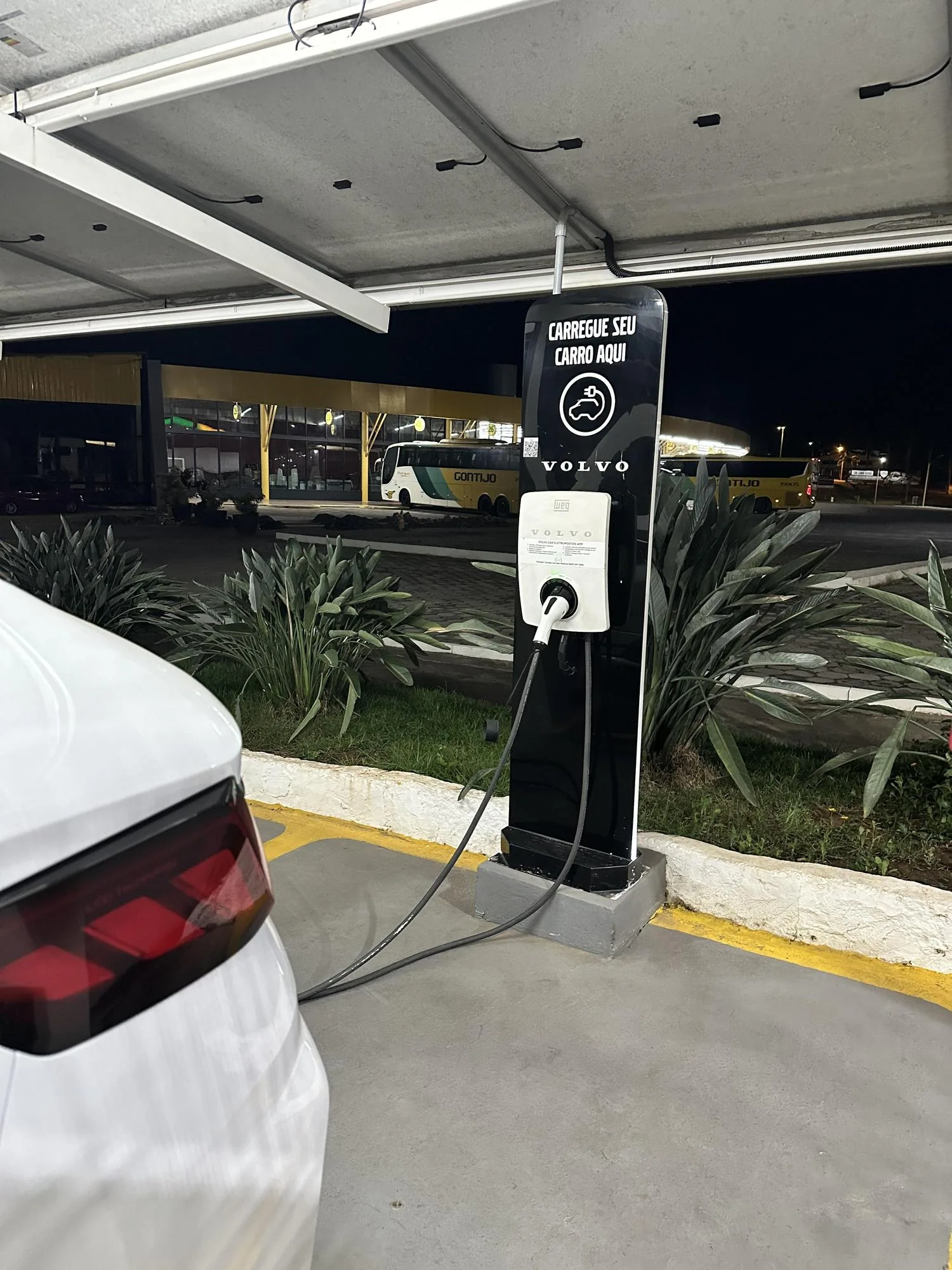 CROSSVILLE - NOW CHARGE