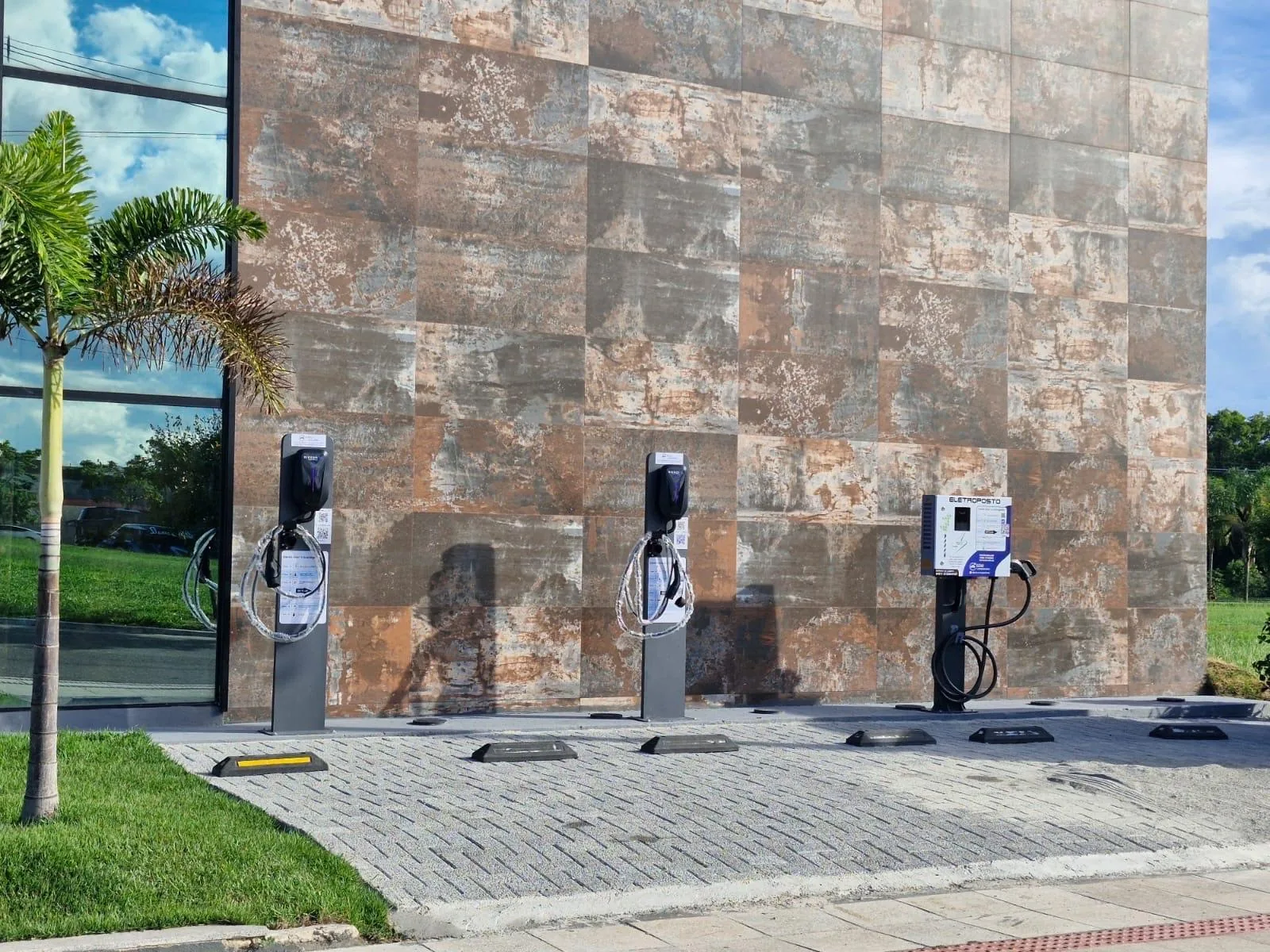 EDU CARREGADORES 30 KW ALPHAVILLE