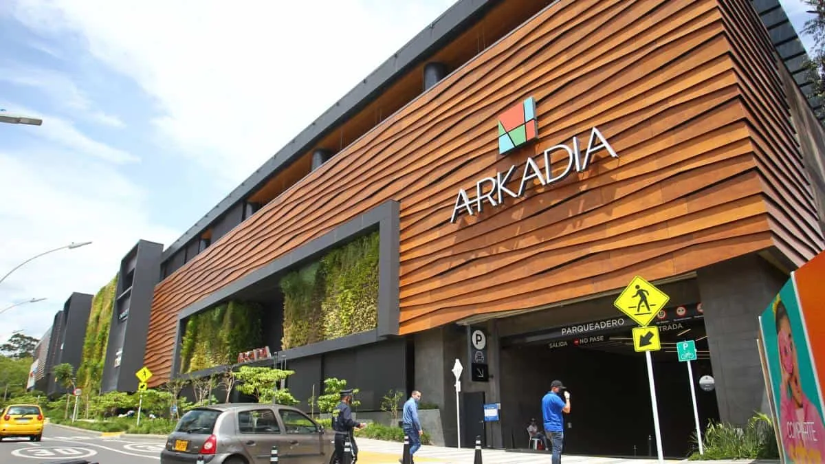 CENTRO COMERCIAL ARKADIA