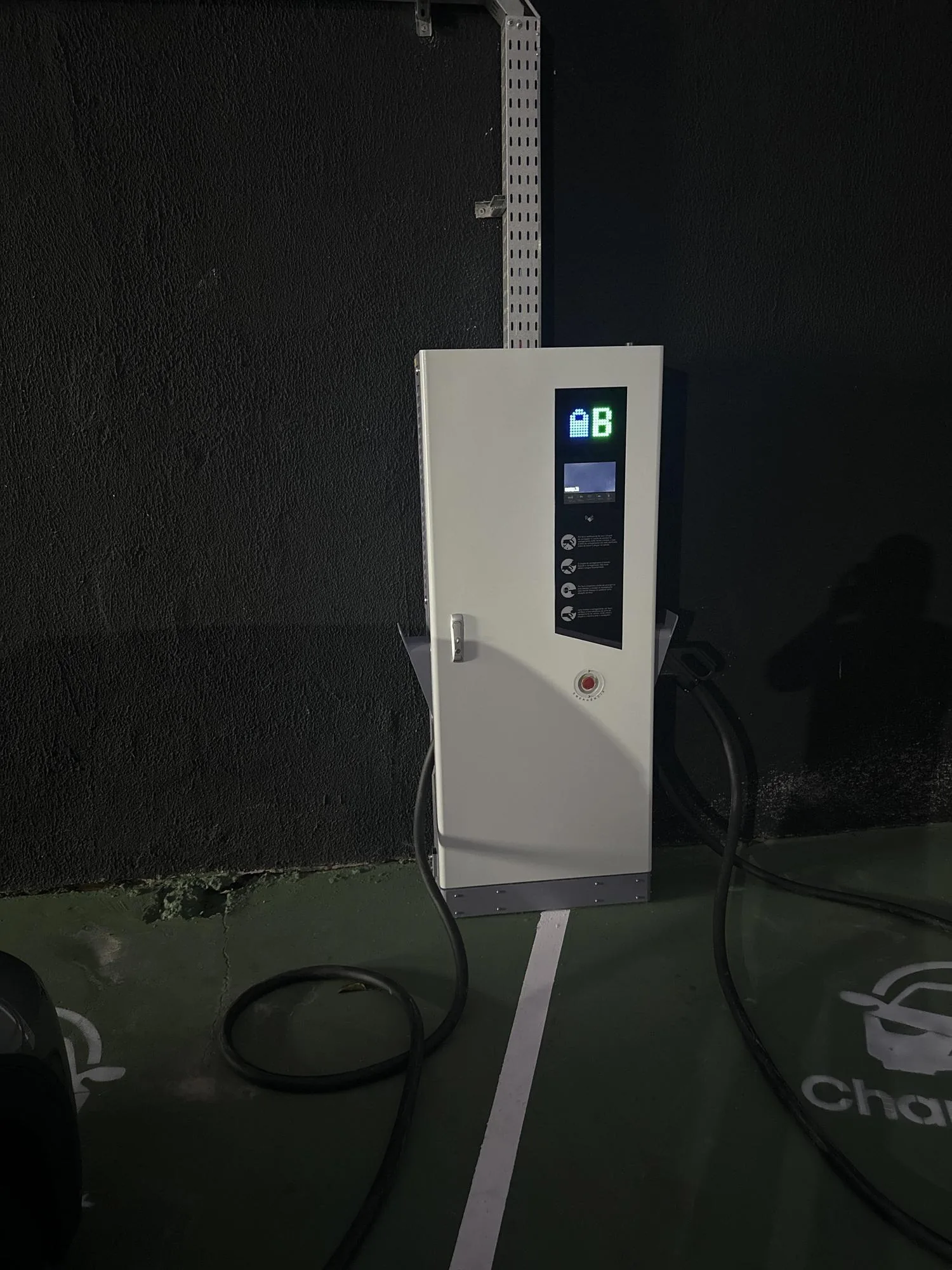 STUDIO FALCON ( CHARGERPOINT ) 60 KW